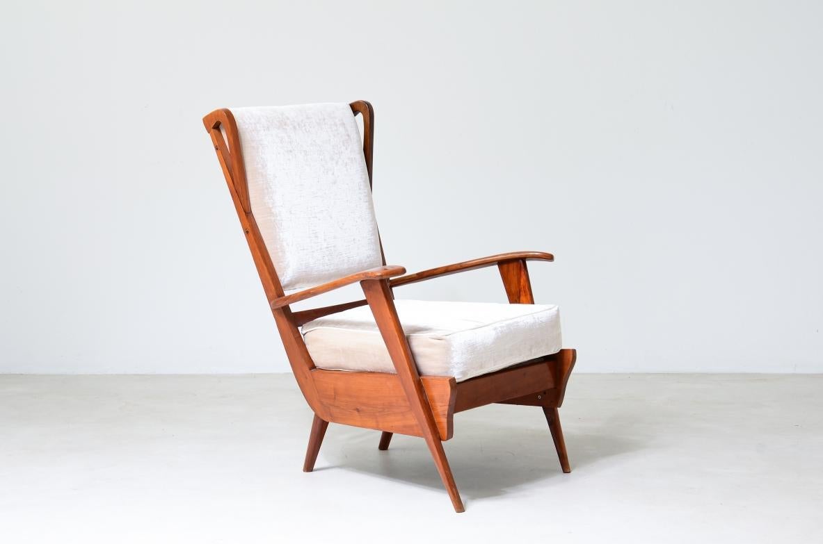 Modernist reading armchair with oak structure In Excellent Condition For Sale In Milano, IT