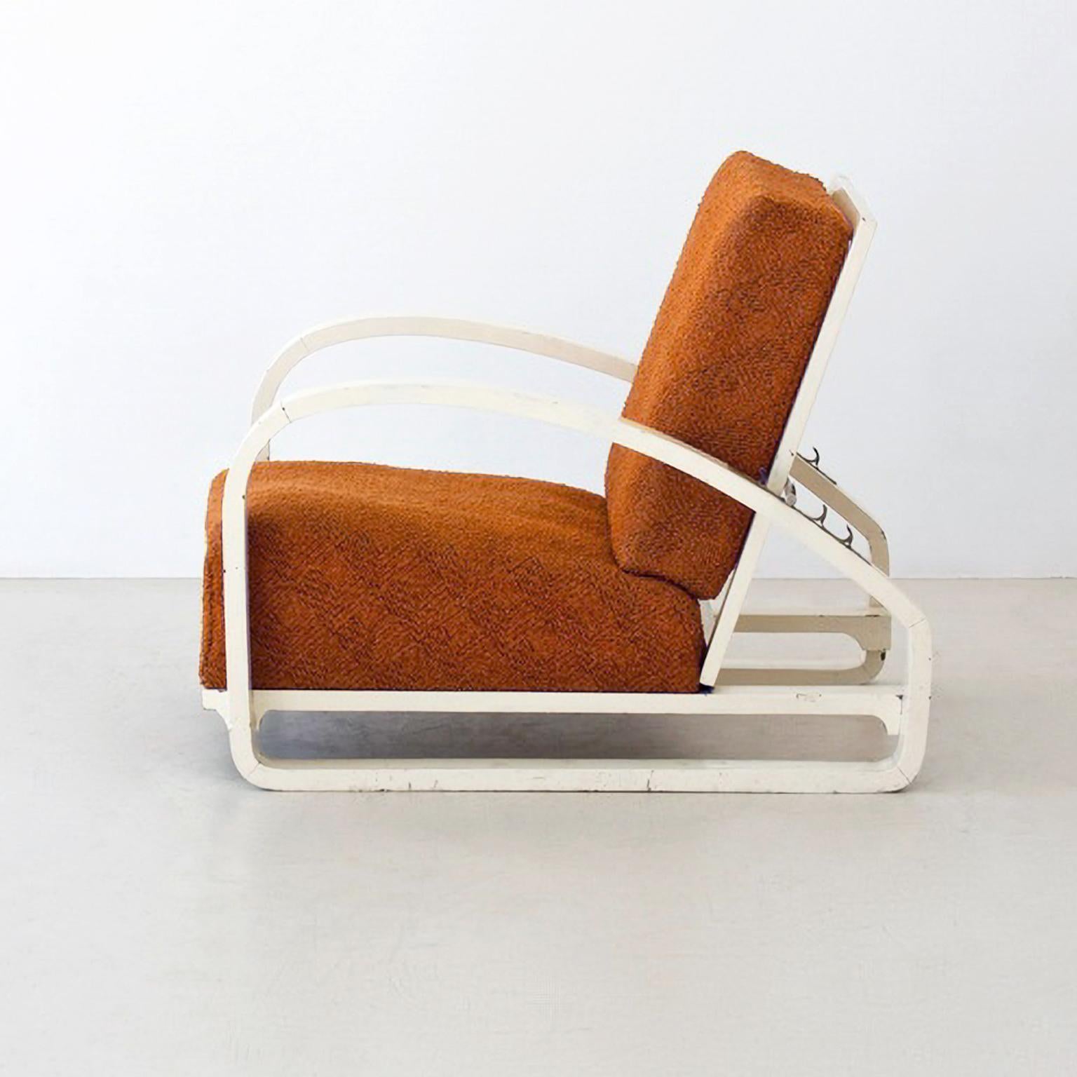 Modernist Recliner Armchair, Molded Wood, Upholstered Cushions, Customizable In Good Condition For Sale In Berlin, DE
