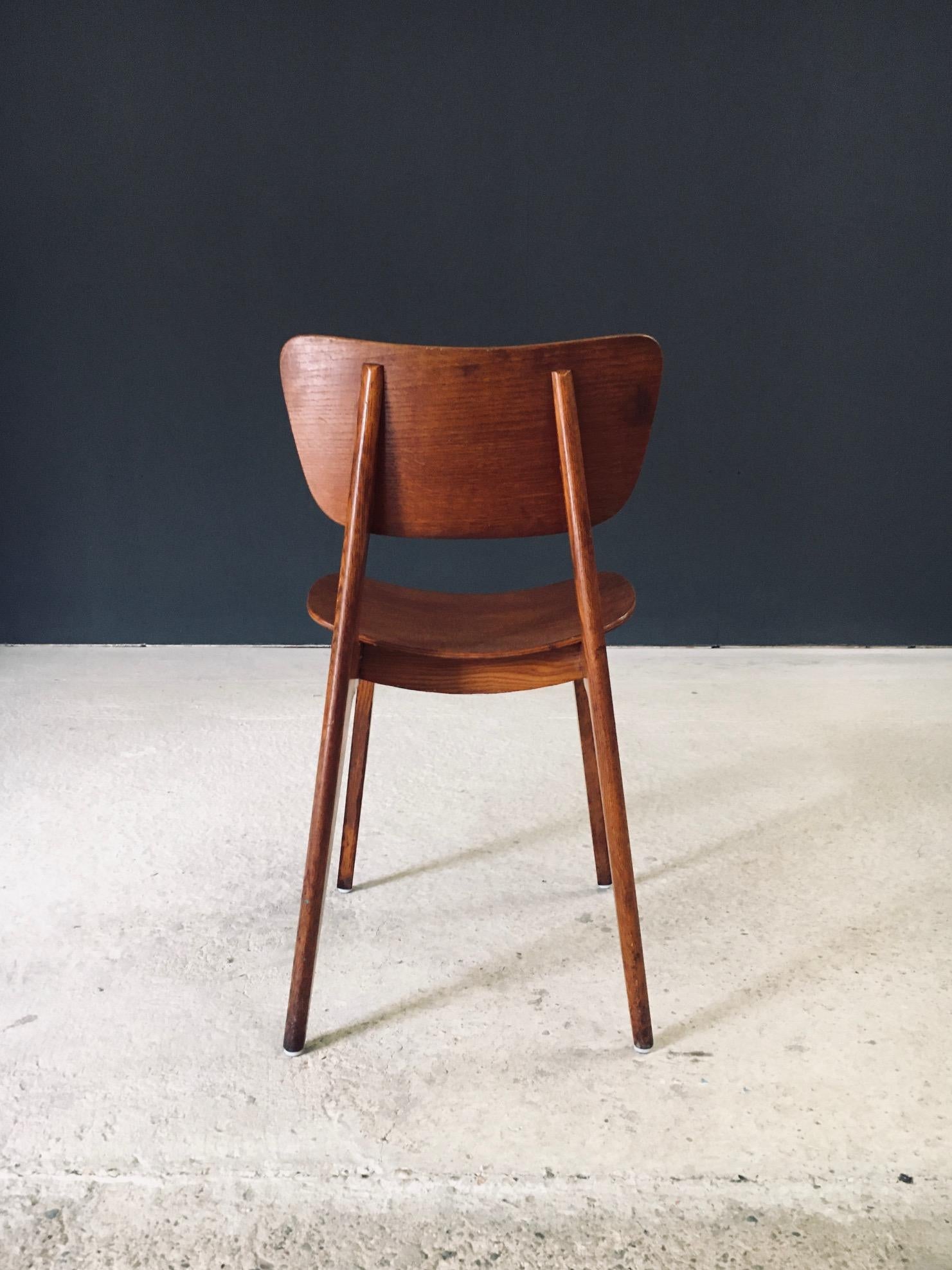 Modernistische Rekonstruktionsdesign-Esszimmerstühle, Frankreich 1940er Jahre im Angebot 5