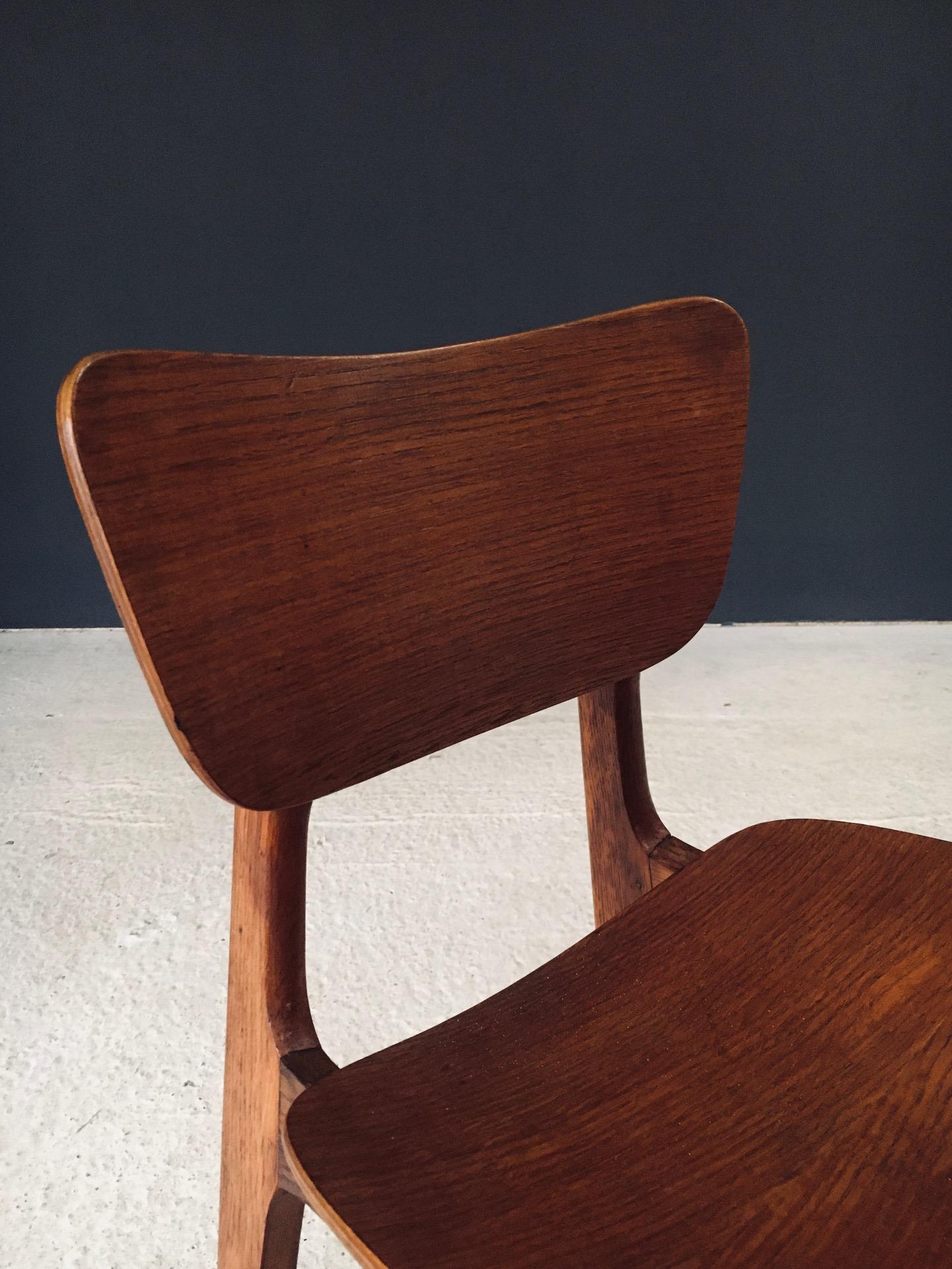 Modernistische Rekonstruktionsdesign-Esszimmerstühle, Frankreich 1940er Jahre im Angebot 7