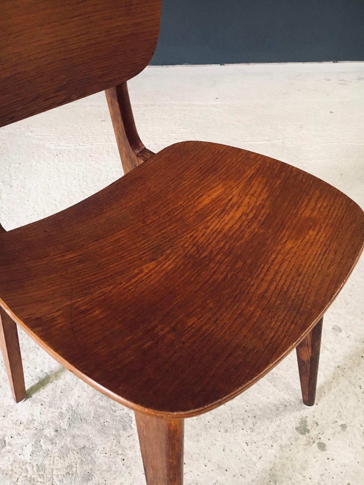 Modernistische Rekonstruktionsdesign-Esszimmerstühle, Frankreich 1940er Jahre im Angebot 8