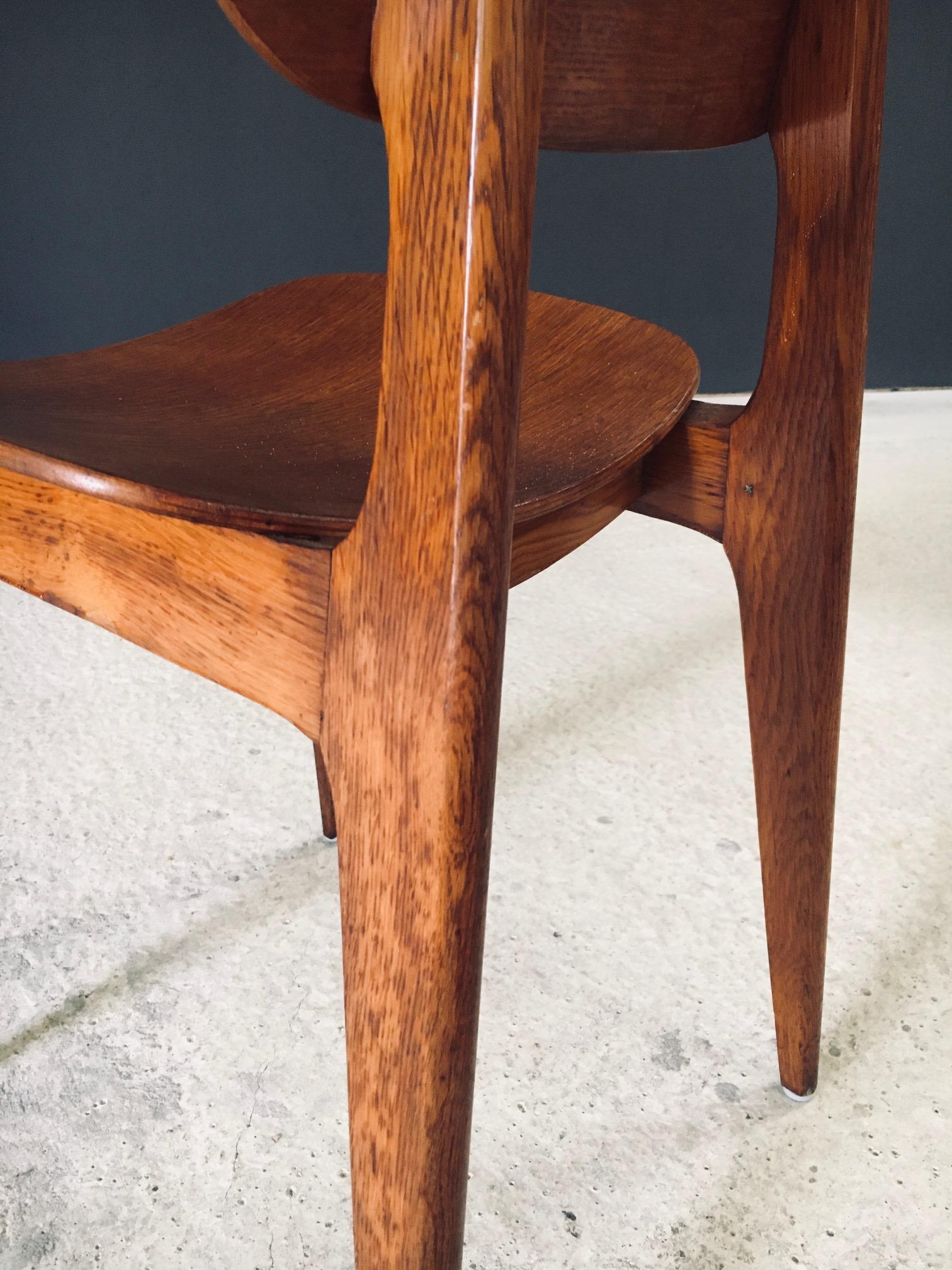 Modernistische Rekonstruktionsdesign-Esszimmerstühle, Frankreich 1940er Jahre im Angebot 12