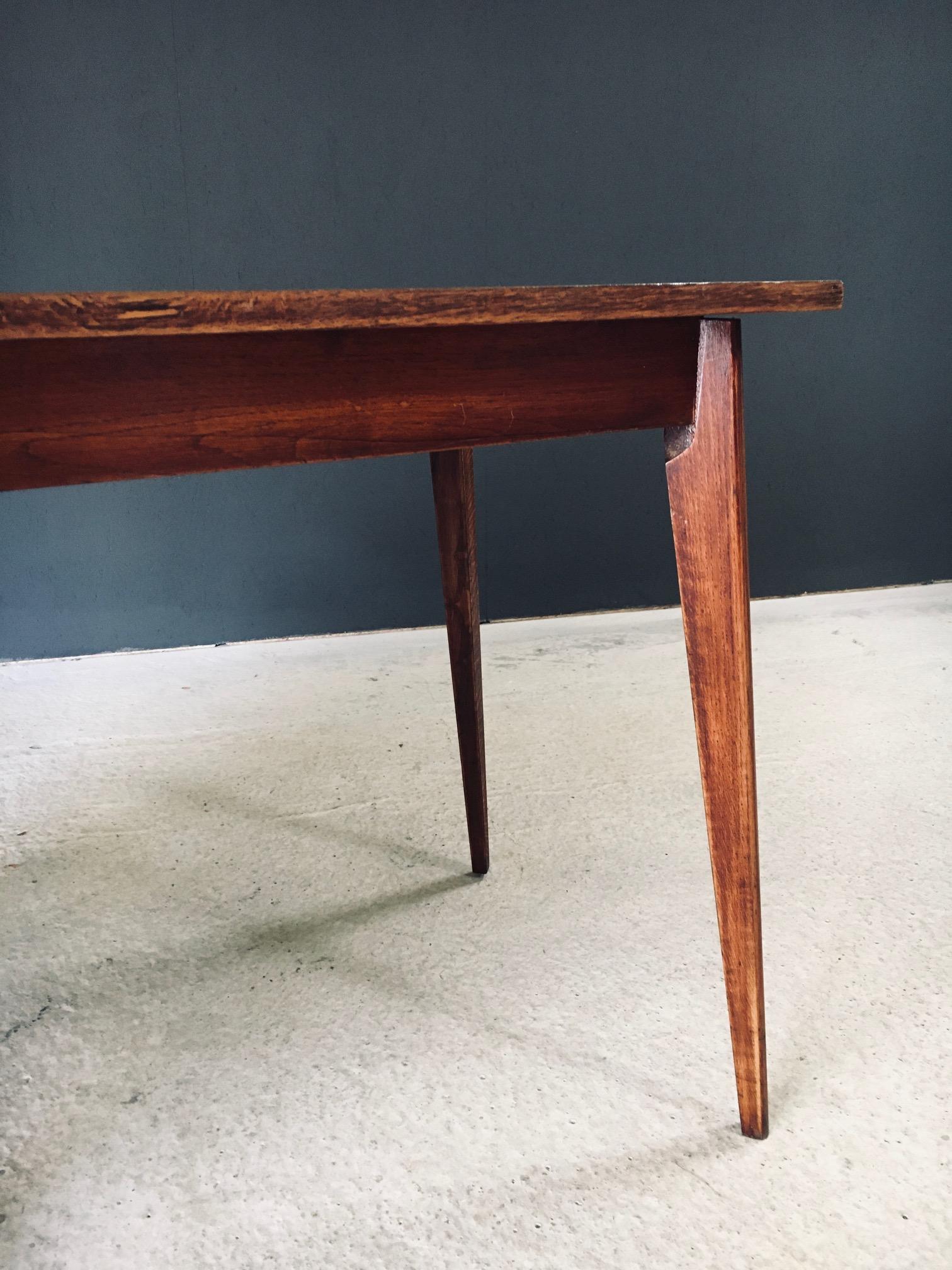 Modernist Reconstruction Design Writing Desk, France 1950's For Sale 12