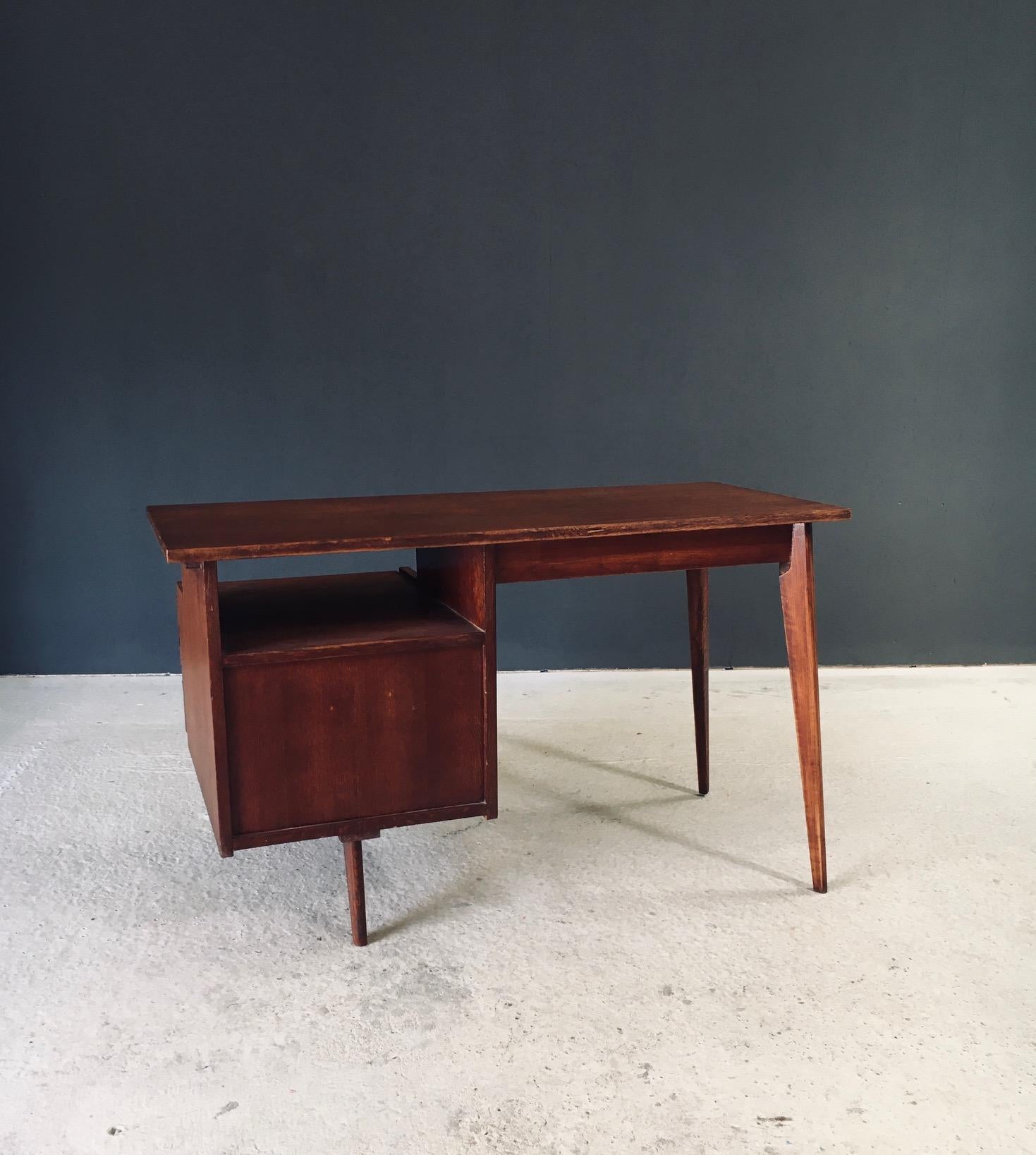 Modernist Reconstruction Design Writing Desk, France 1950's For Sale 1