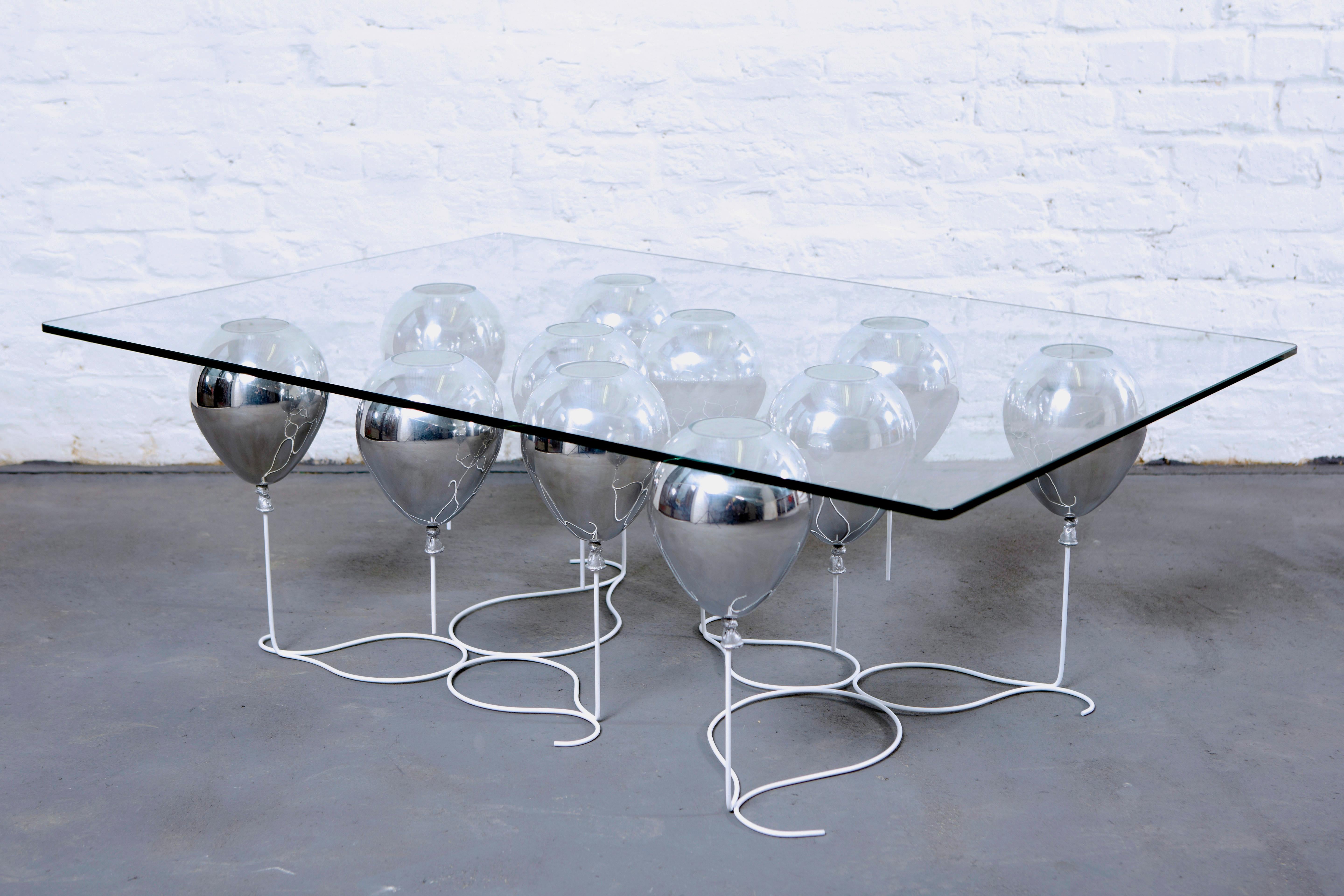 Modern Rectangular Coffee Table with White Legs and Silver Balloons In New Condition For Sale In London, GB