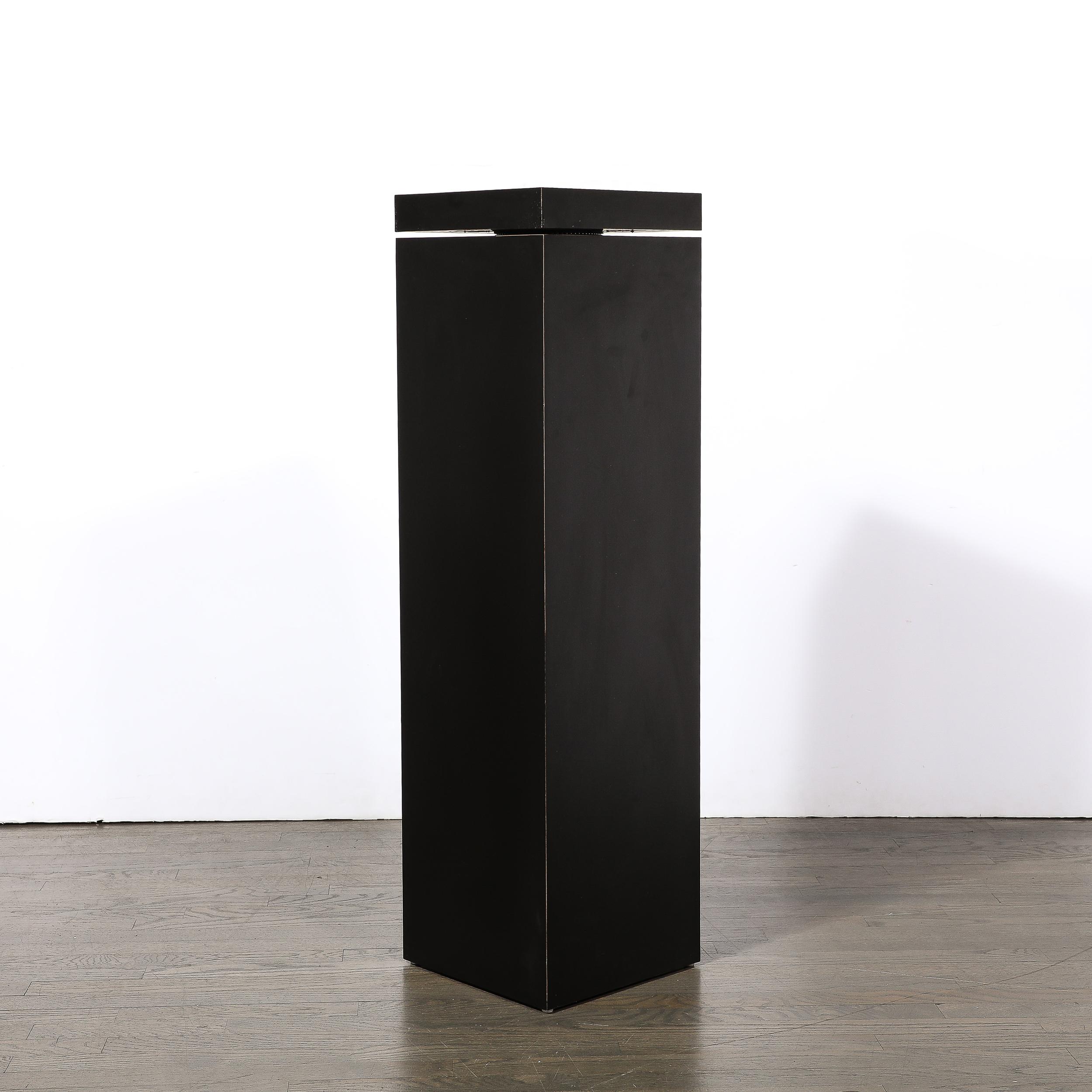 Modernist Rectilinear Matt Black Swivel Top Pedestal  For Sale 1