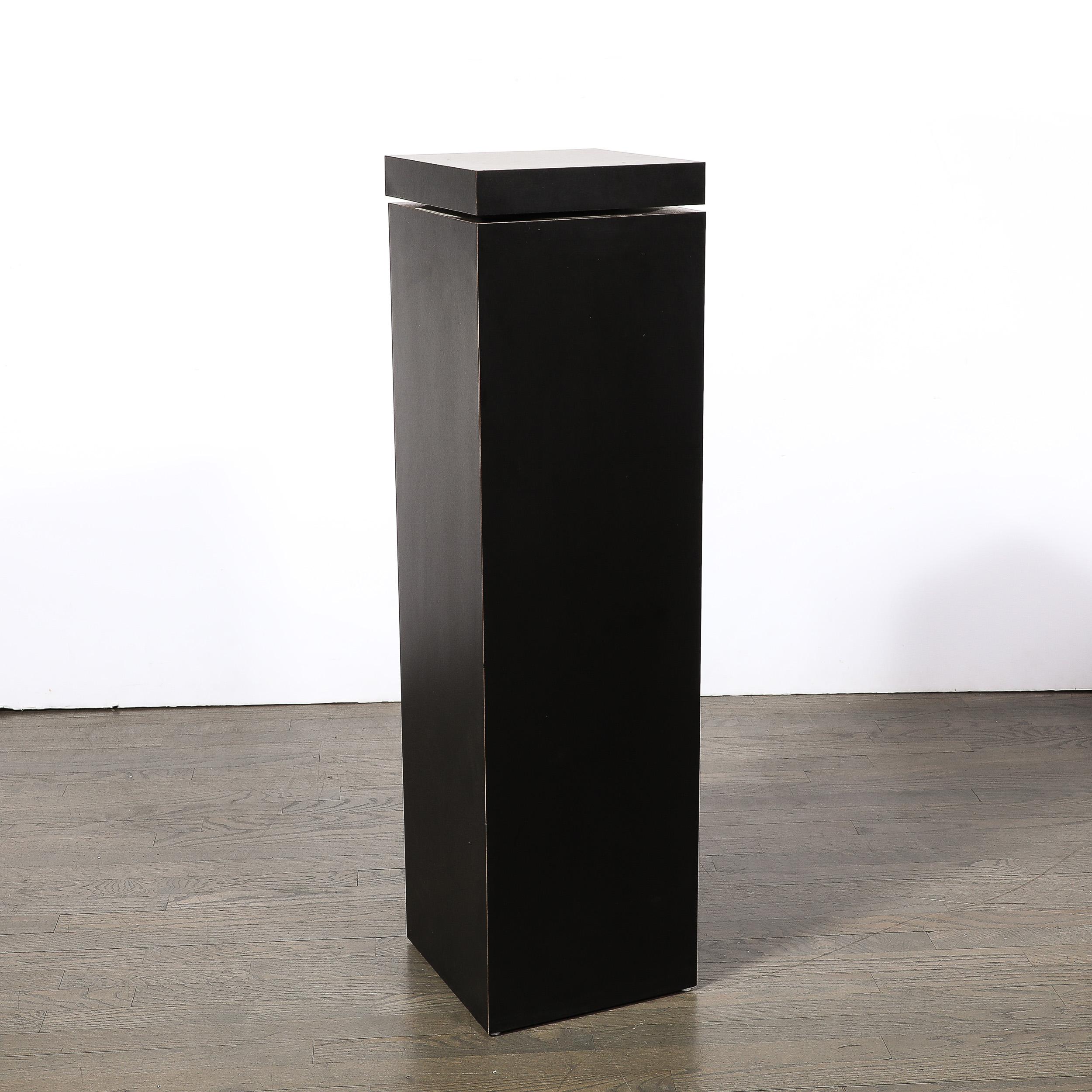 Modernist Rectilinear Matt Black Swivel Top Pedestal  For Sale 3