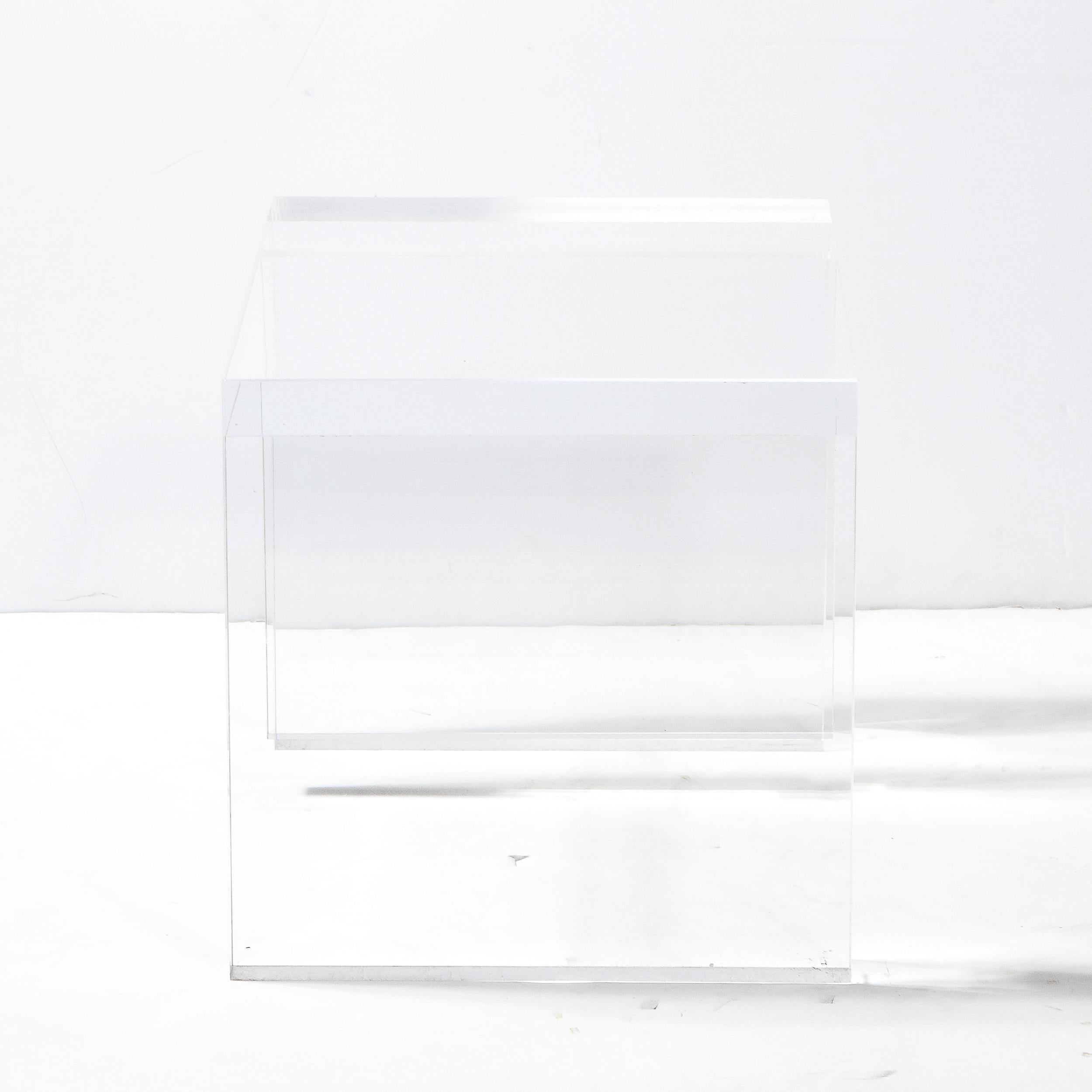 Modernist Rectilinear Translucent Lucite Occasional/ Side Table In Good Condition For Sale In New York, NY