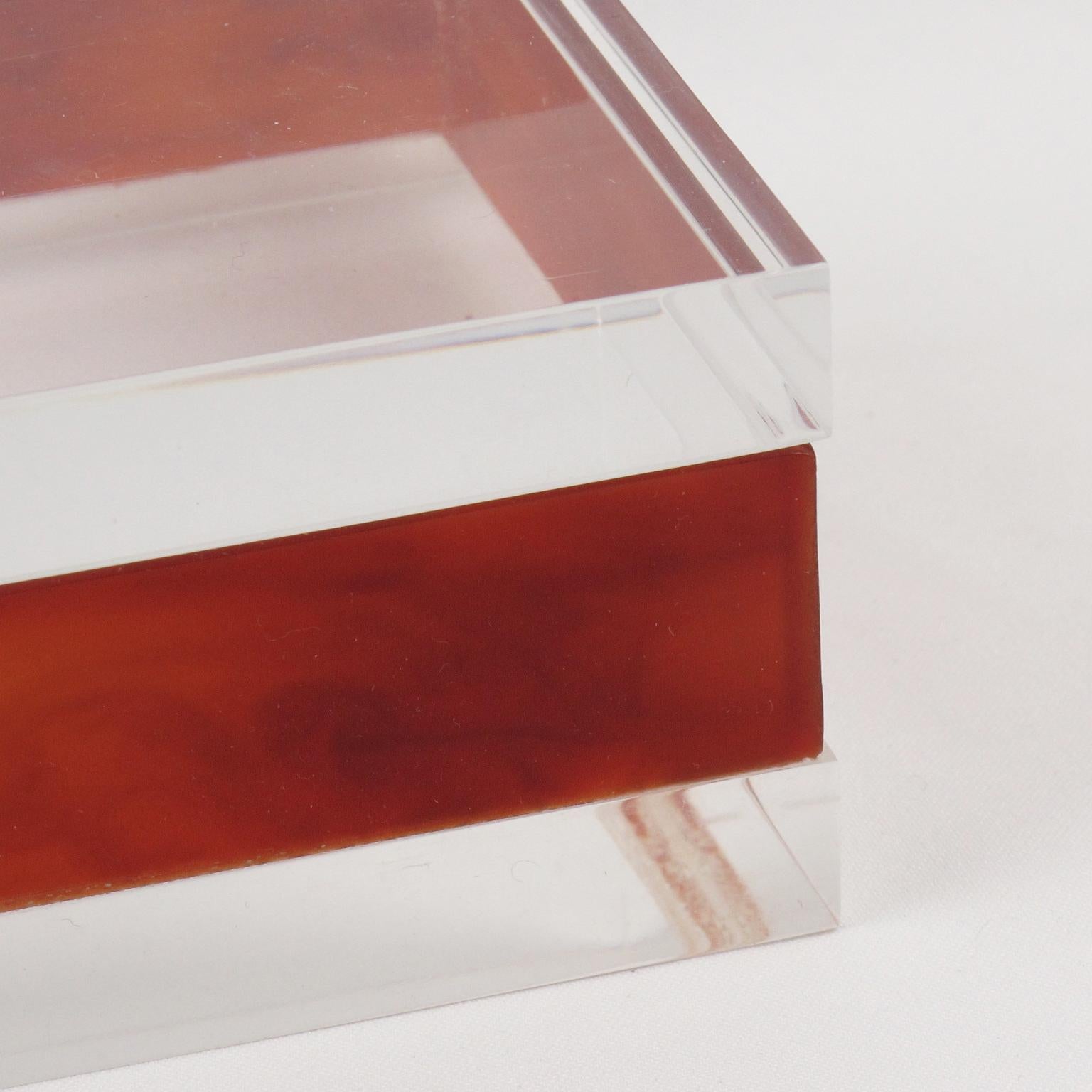 Francese Scatola modernista in ambra e lucite trasparente, Francia, circa 1970 in vendita