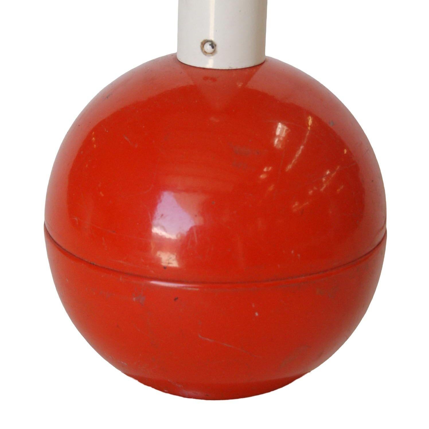Mid-20th Century Modernist Red Metal Double Ball Barbell Accent Table Lamp For Sale