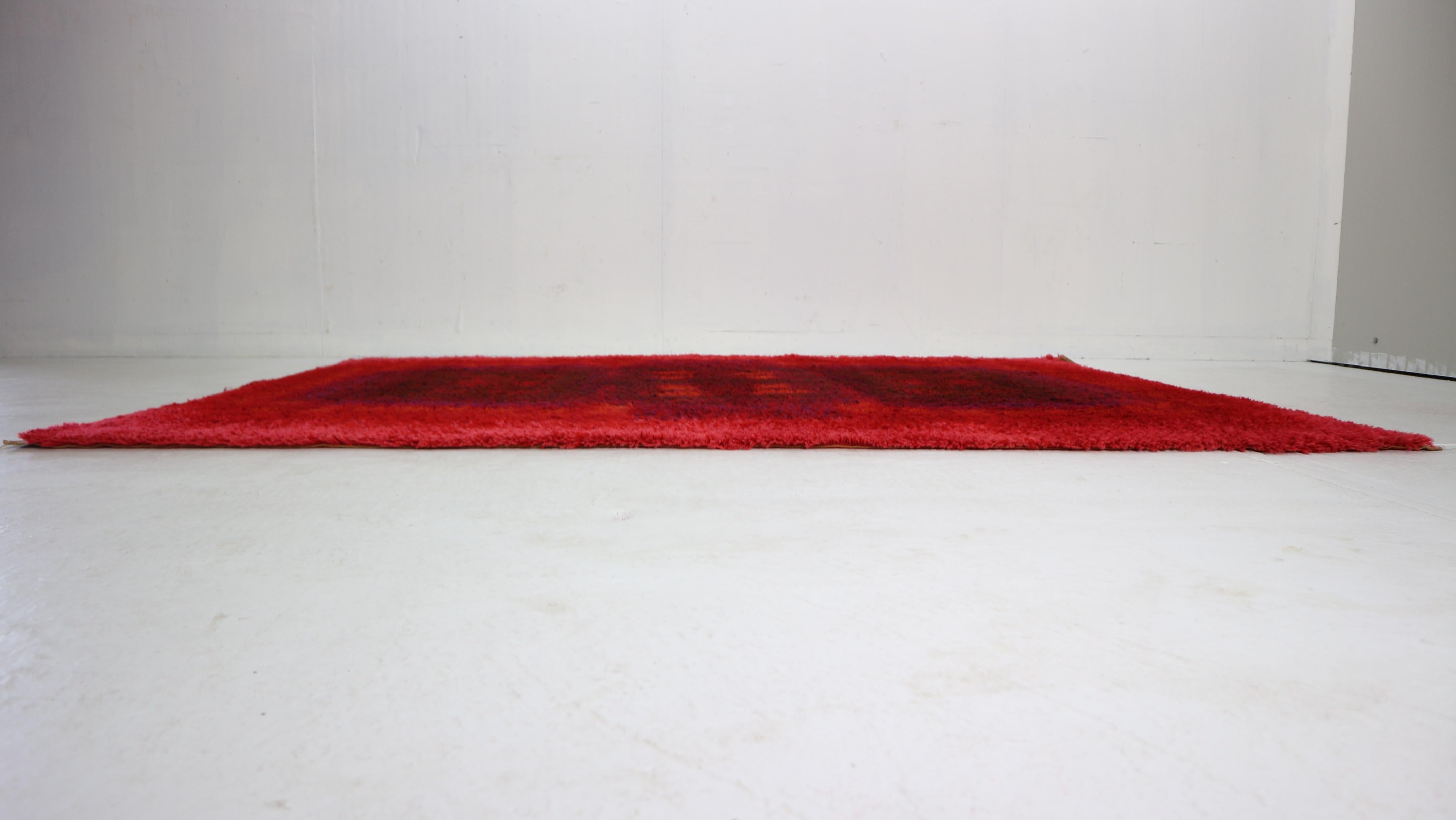 Dutch Modernist Red Multi-Color High Pile Large Rya Rug by Desso, 1970's