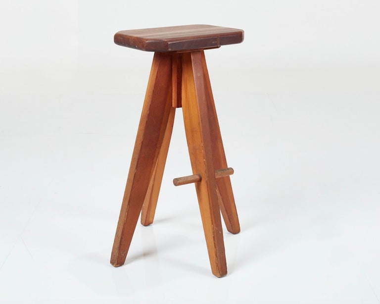 Redwood bar stools top