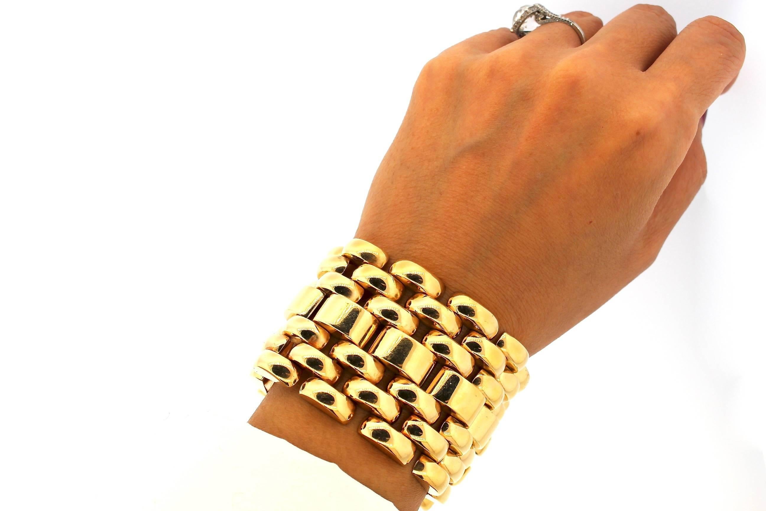 Women's or Men's Modernist Retro 18 Karat Yellow Gold Wide Tank Bracelet