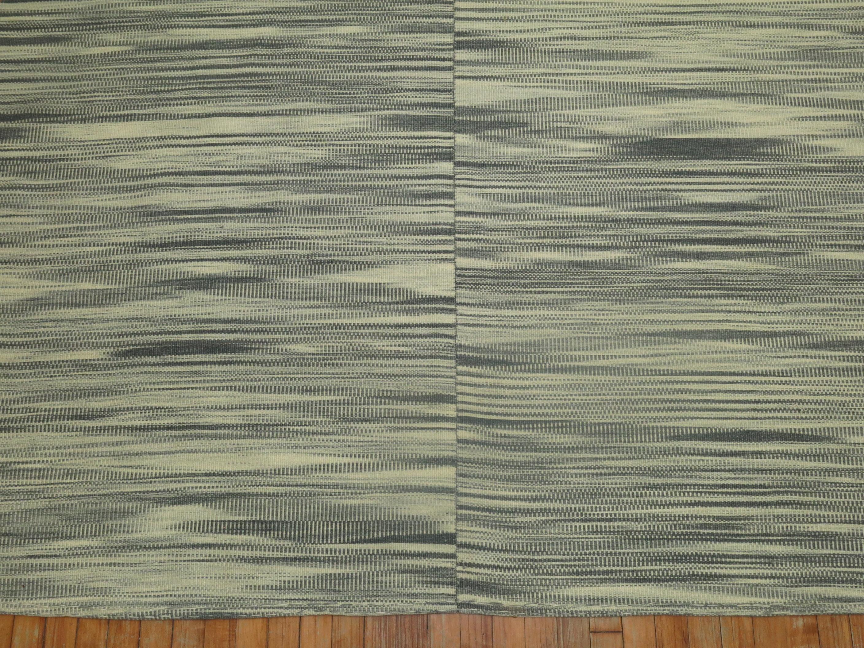 Hand-Knotted Gray Modernist Retro Deco Kilim For Sale
