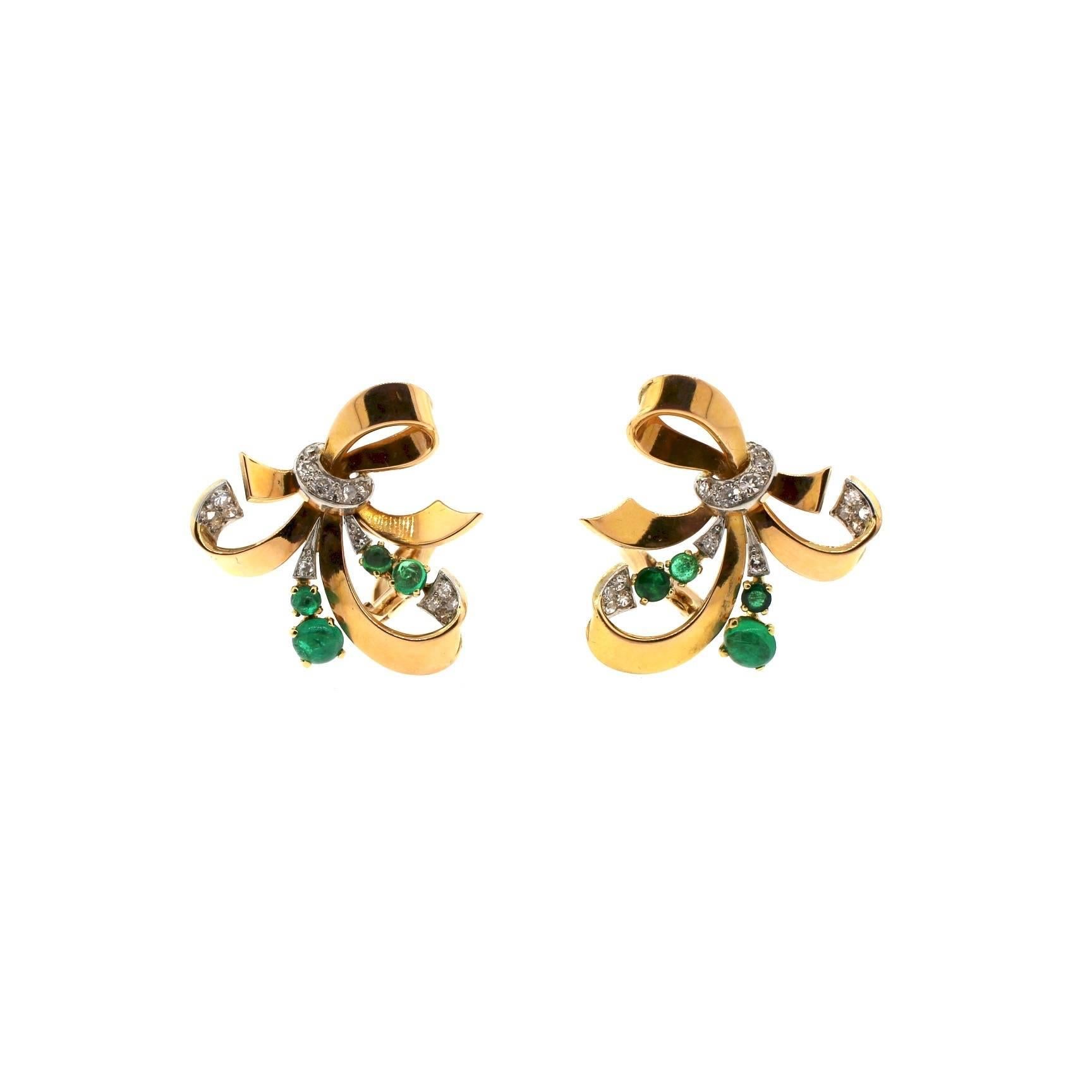 Women's Modernist Retro Emerald Diamond 18 Karat Yellow Gold Ribbon Earrings