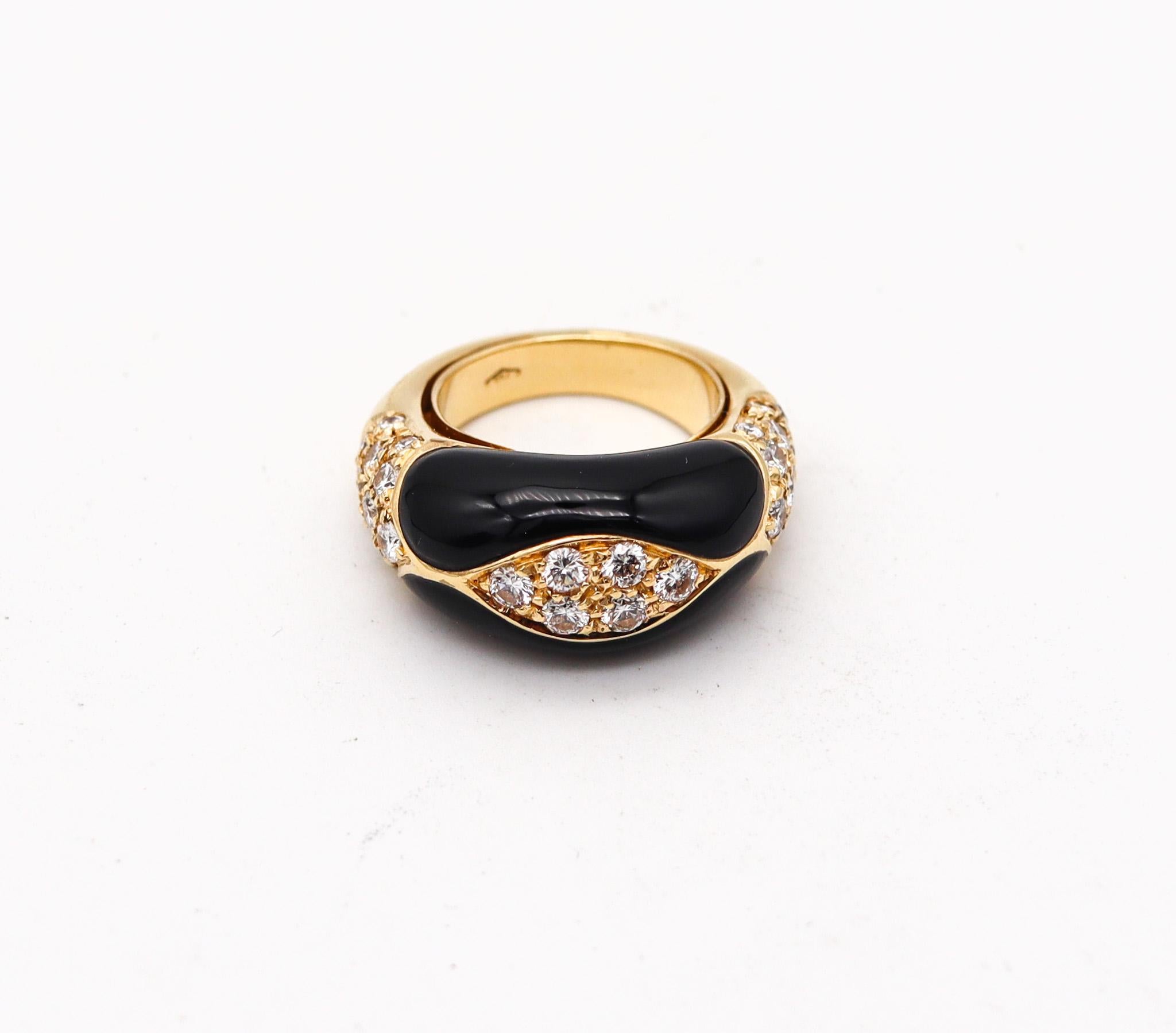 Brilliant Cut Modernist Ring In Solid 18Kt Yellow Gold With 14.64 Ctw in Diamonds And Onyx