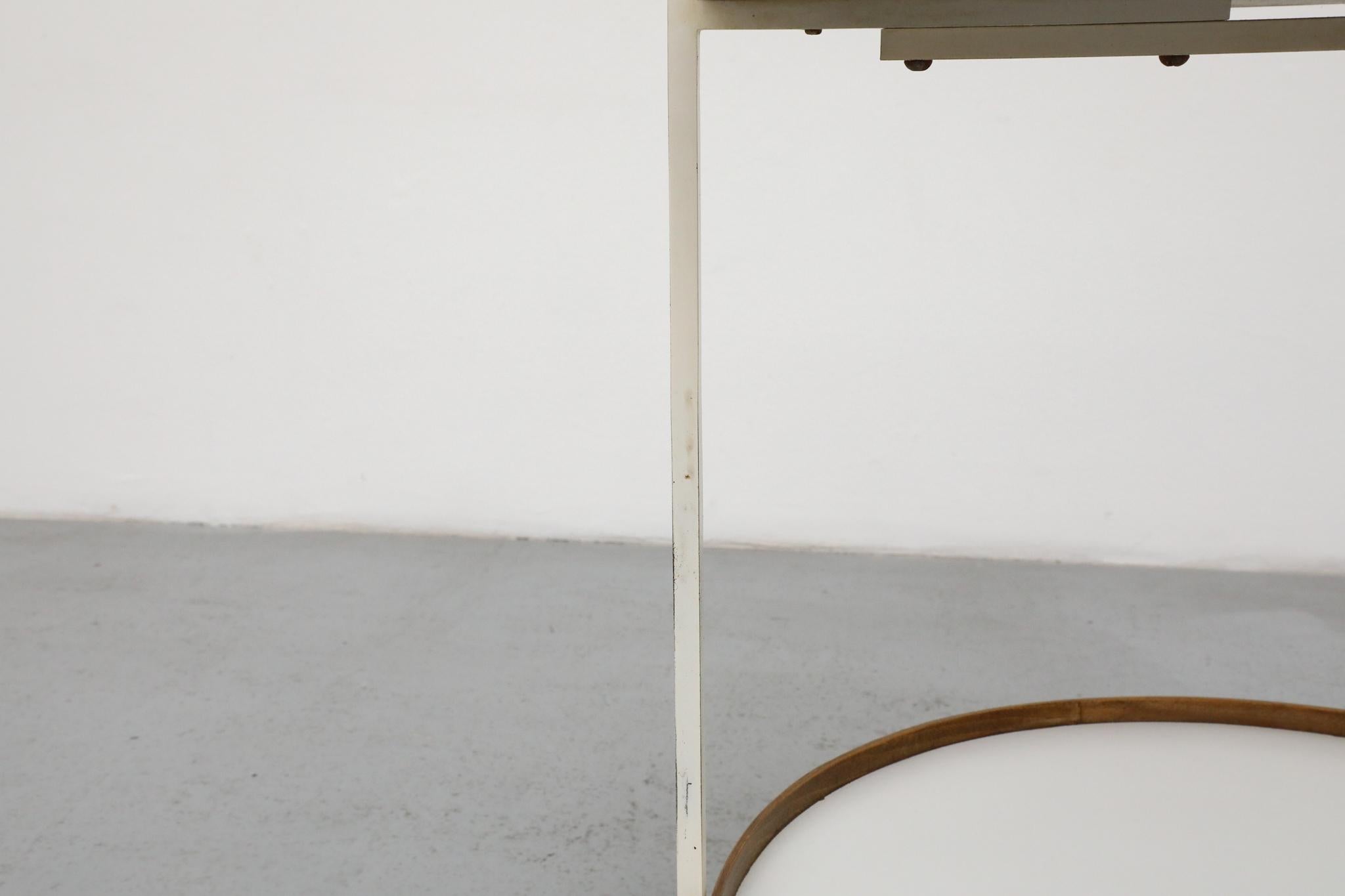 Chariot de bar roulant moderniste en teck, formica et métal émaillé blanc en vente 5