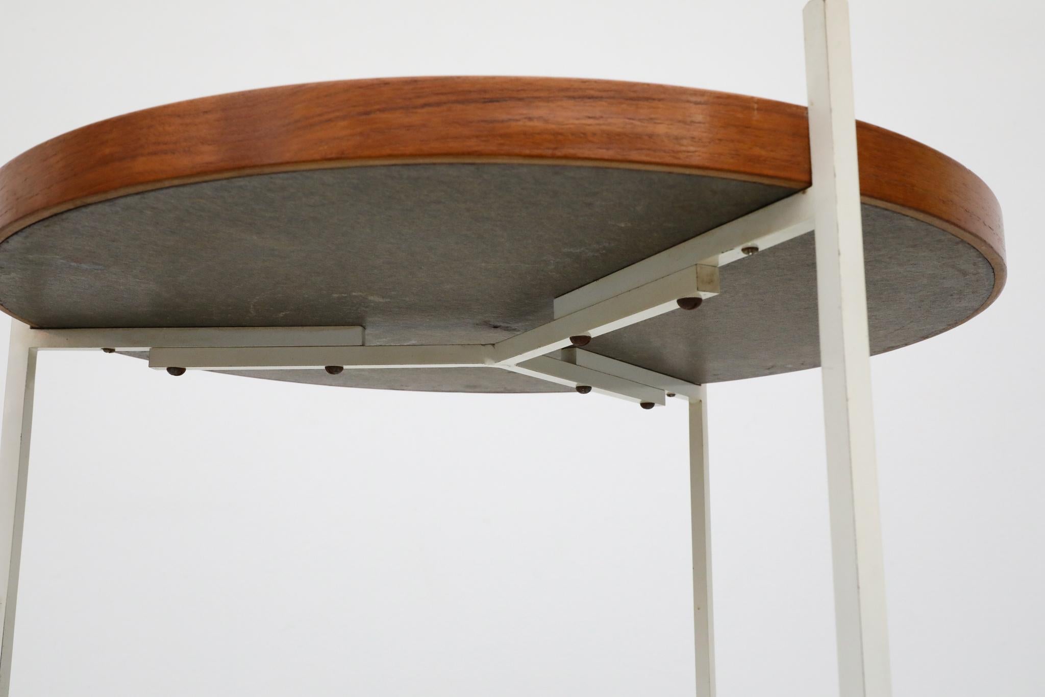 Chariot de bar roulant moderniste en teck, formica et métal émaillé blanc en vente 6