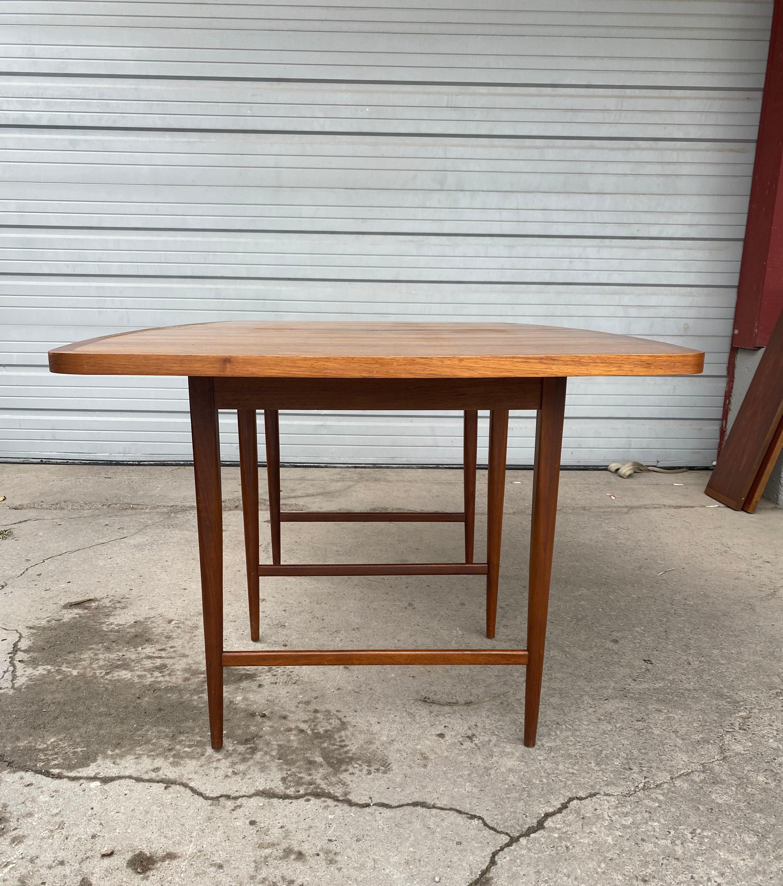 Stunning modernist rosewood dining table 