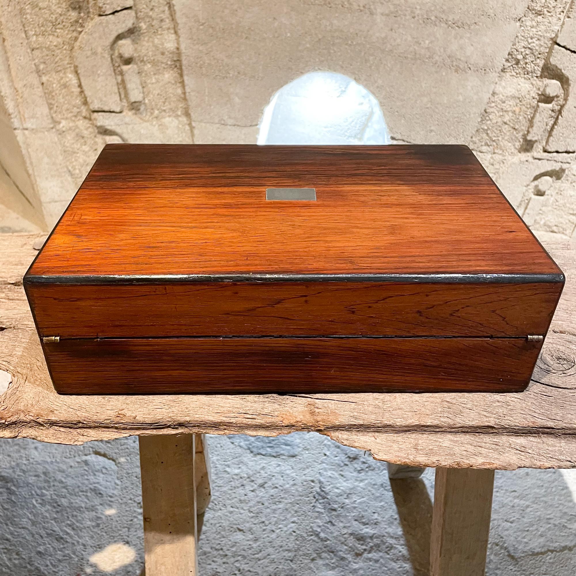 Modernist Rosewood Jewelry Box with Lock and Key Gentleman's Safe Valet, 1970s 2