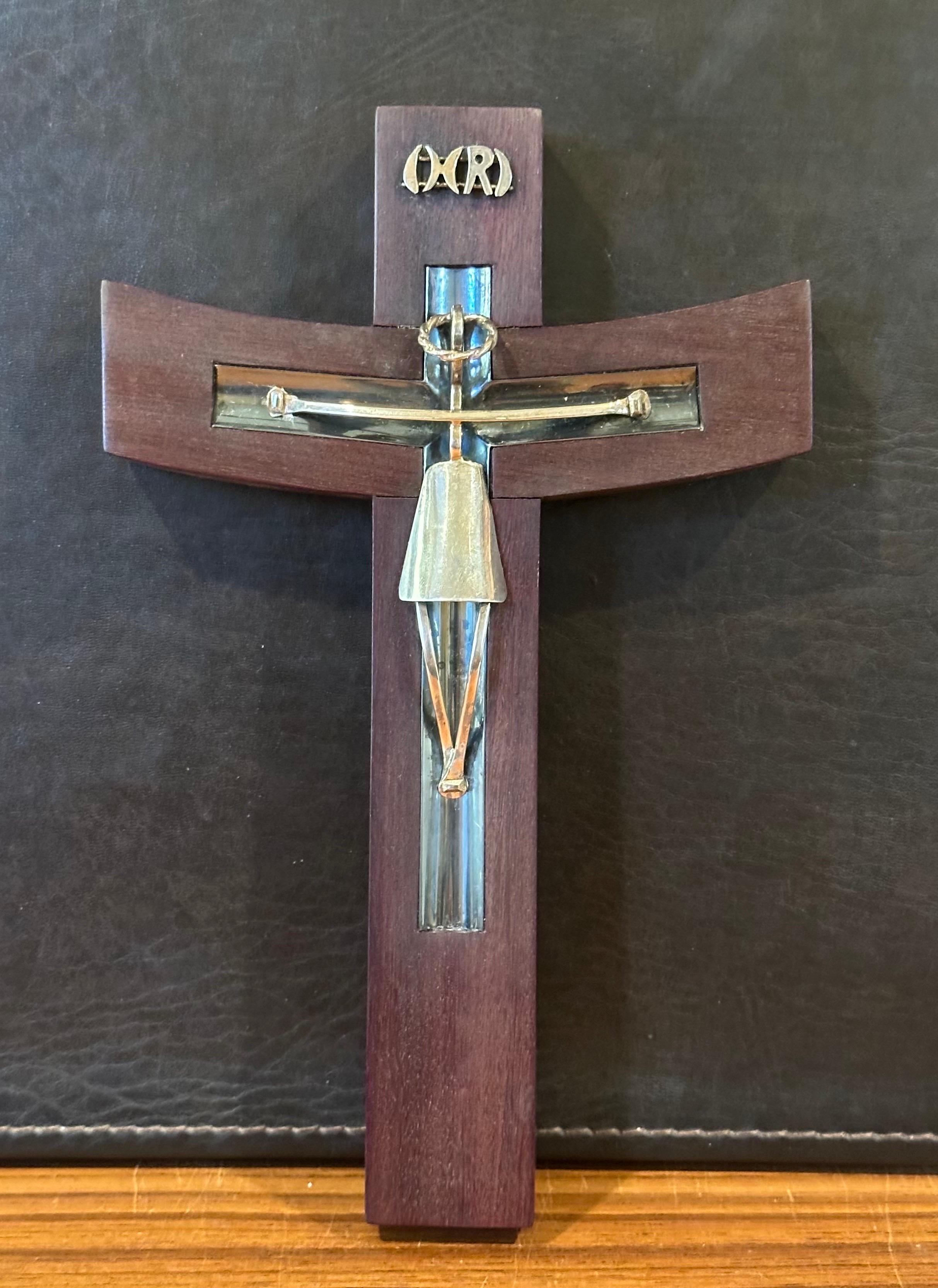 Modernist Rosewood & Sterling Silver Crucifix / Cross by Taxco In Good Condition For Sale In San Diego, CA