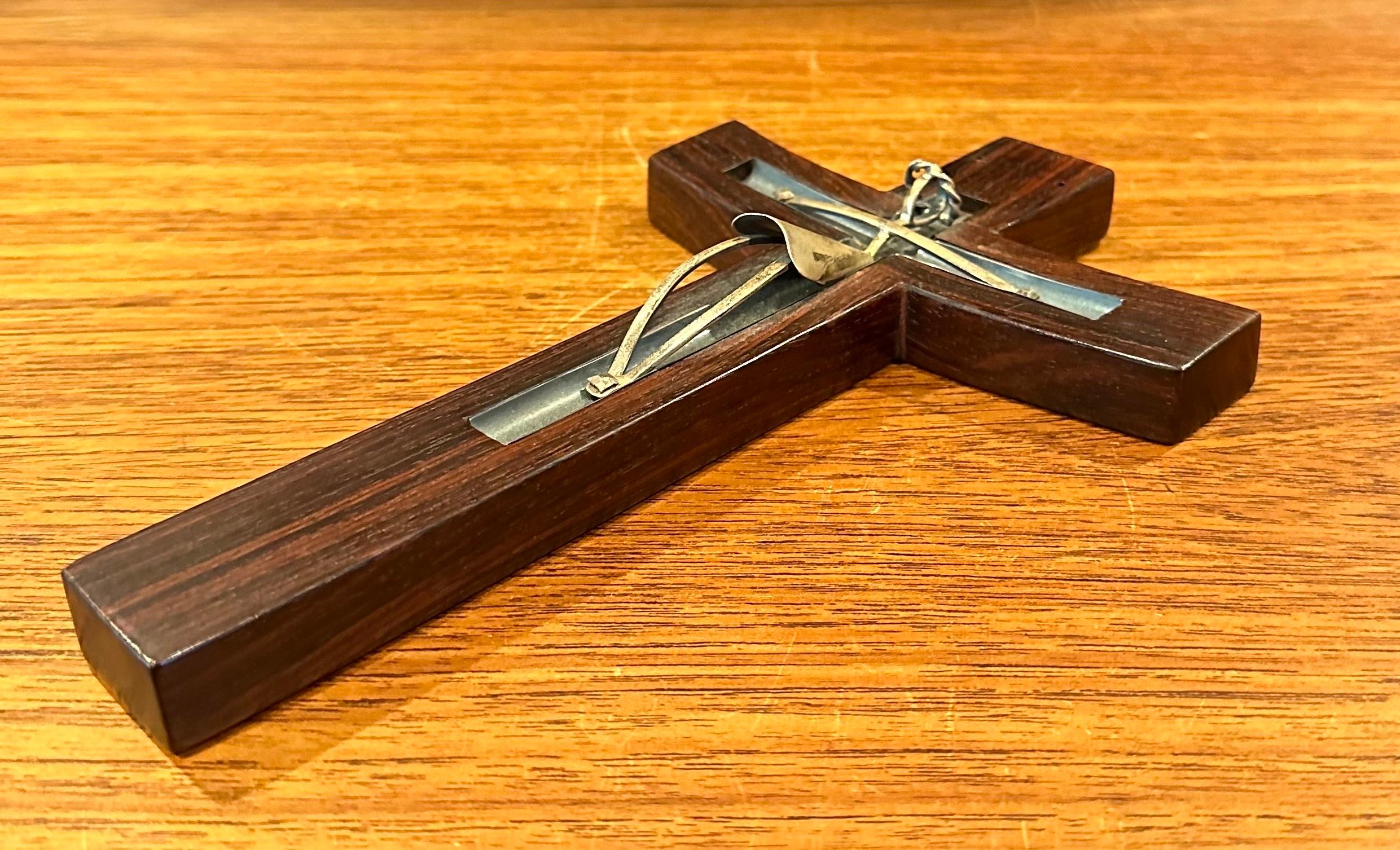 Crucifix/croix moderniste en bois de rose et argent sterling par Taxco Bon état - En vente à San Diego, CA