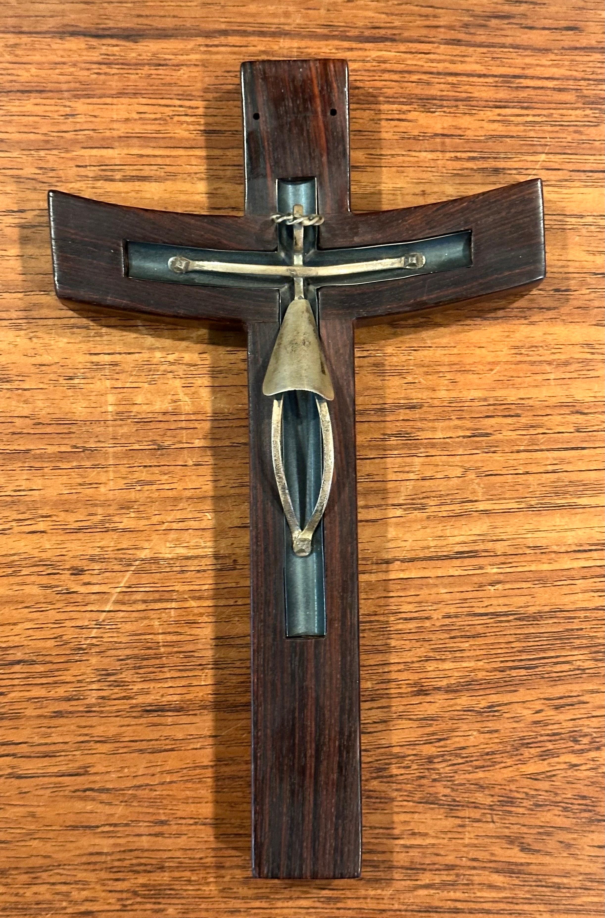 Modernist Rosewood & Sterling Silver Crucifix / Cross by Taxco For Sale 1