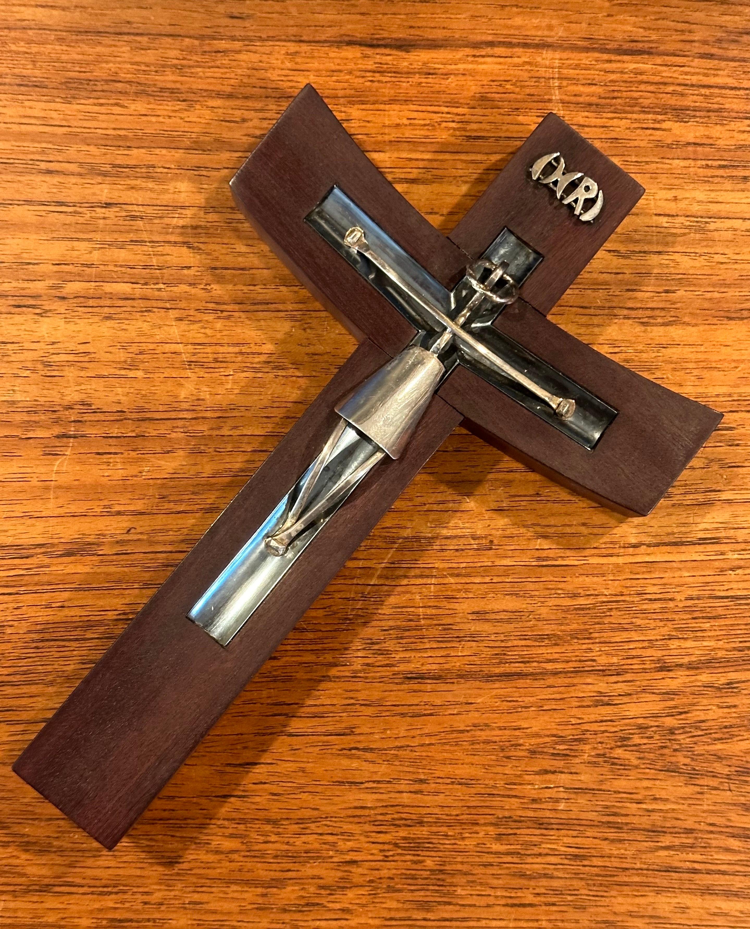 Modernist Rosewood & Sterling Silver Crucifix / Cross by Taxco For Sale 2