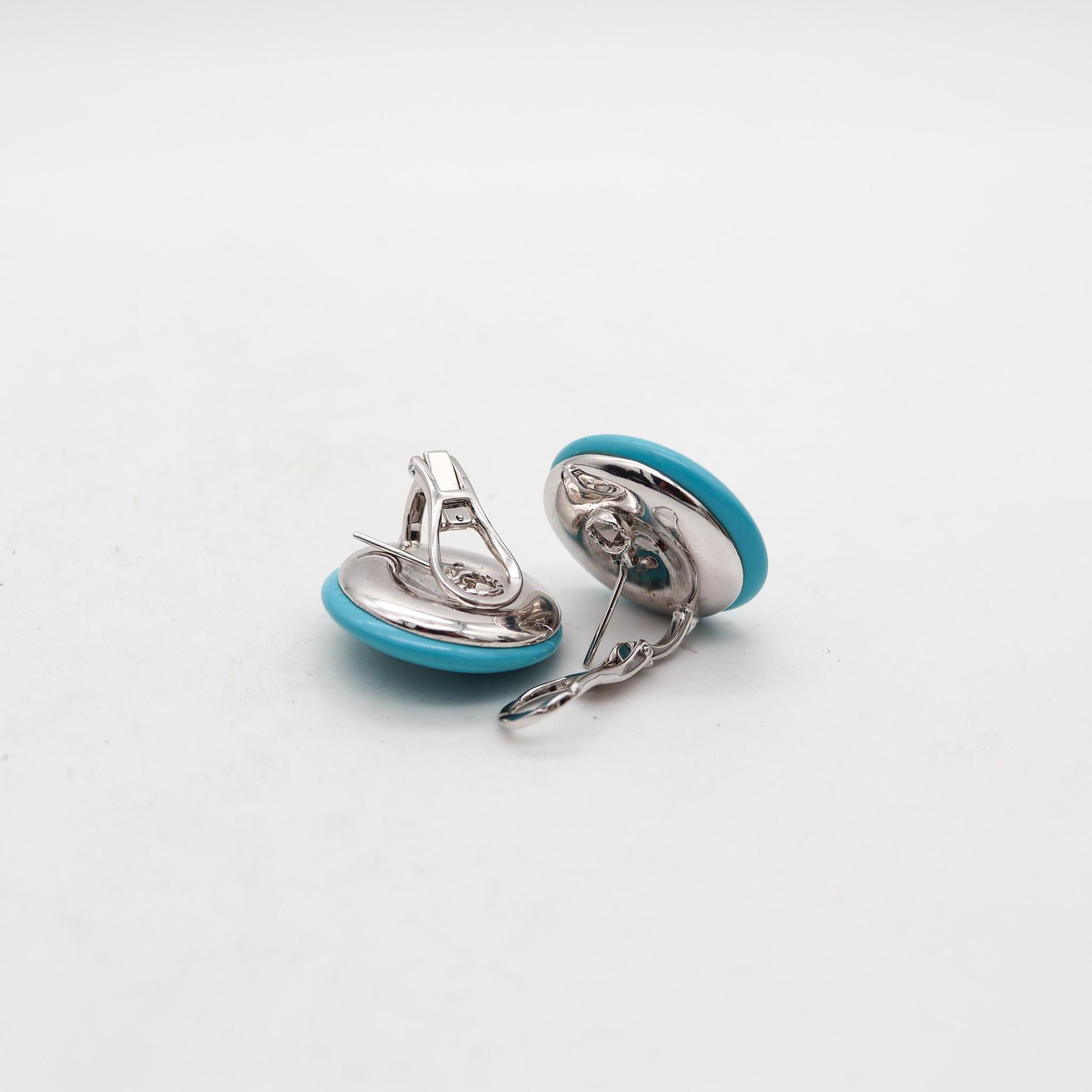 Modernist Round Carved Turquoise Earrings In 18Kt White Gold With VS Diamonds In Excellent Condition For Sale In Miami, FL