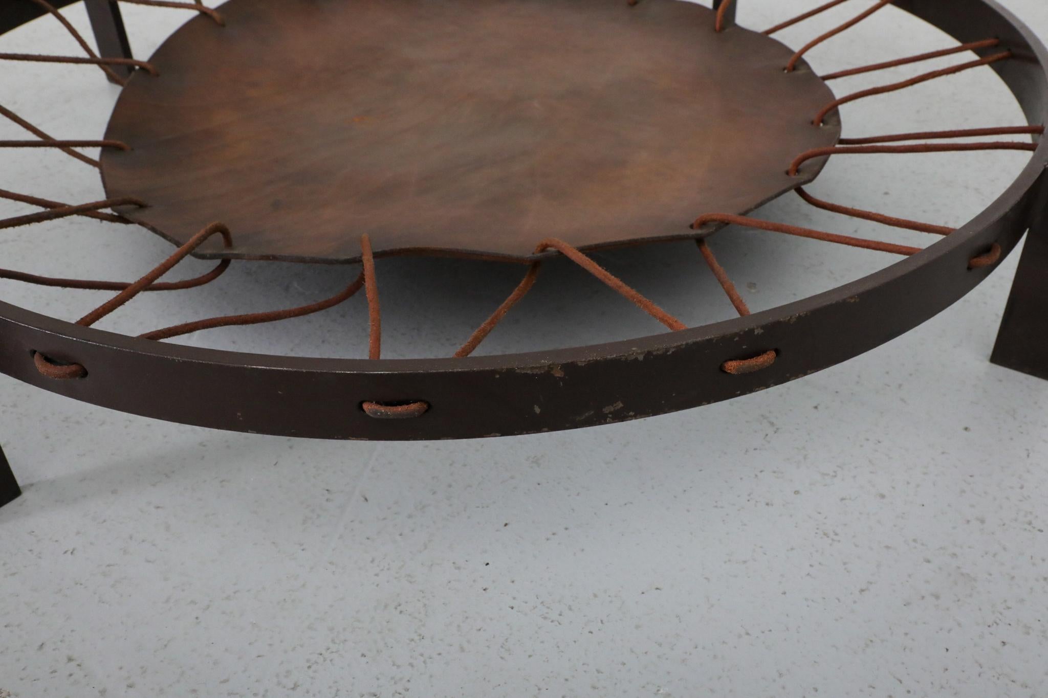 Modernist Round Glass Coffee Table with Leather Sling and Flat Metal Frame, 1970 For Sale 4