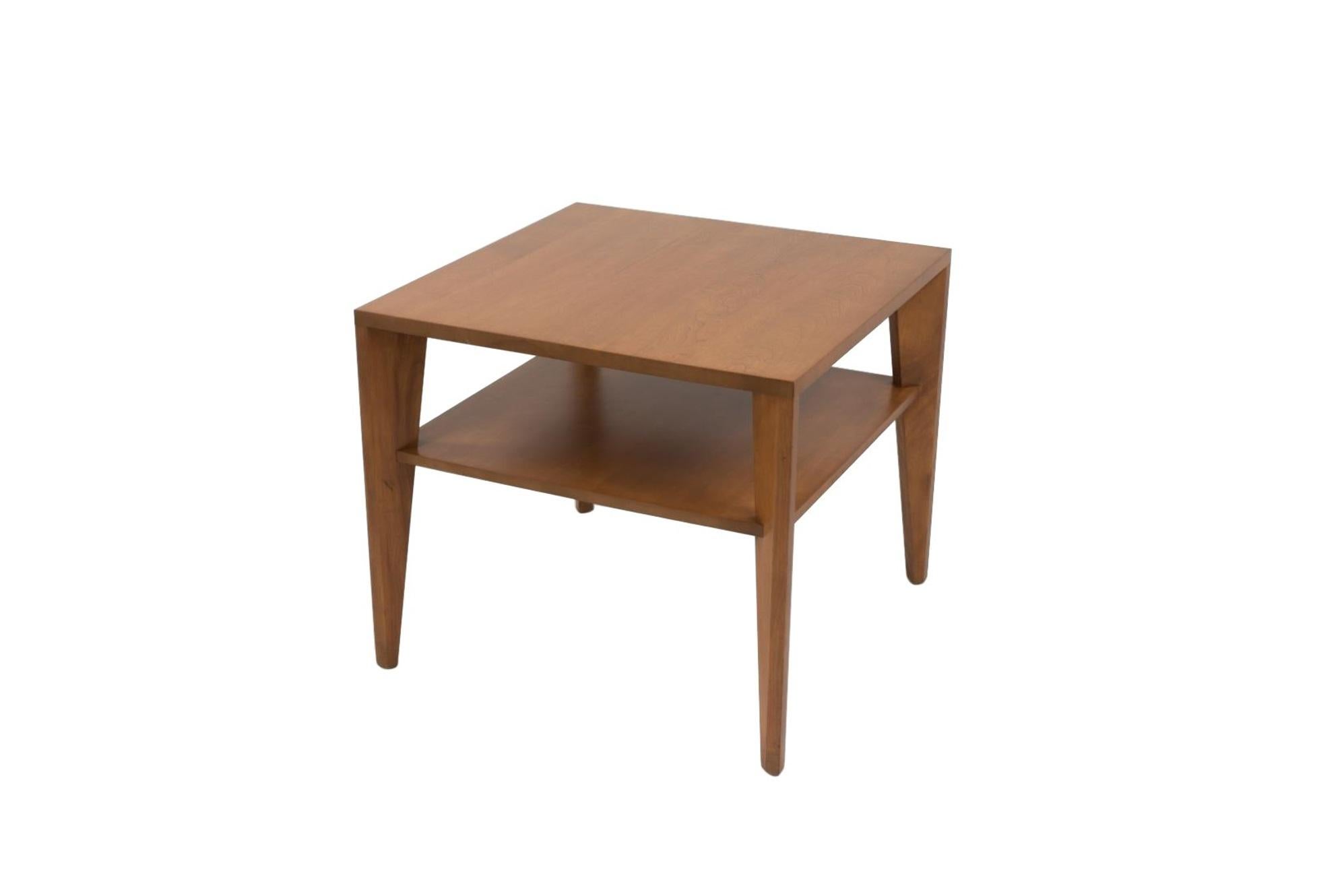 Tables carrées modernistes Russel Wright de Conant Ball en vente 5