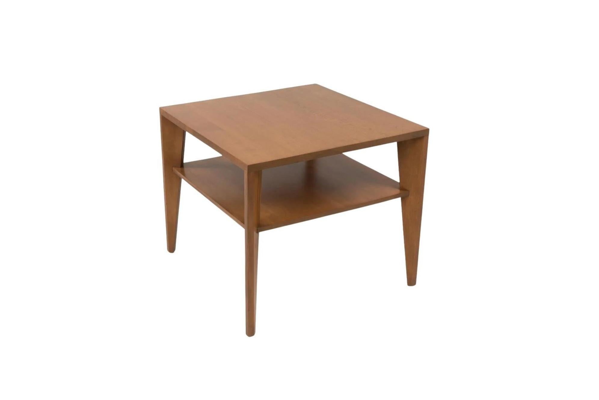 Modernistische quadratische Russel Wright-Tische von Conant Ball (Holz) im Angebot