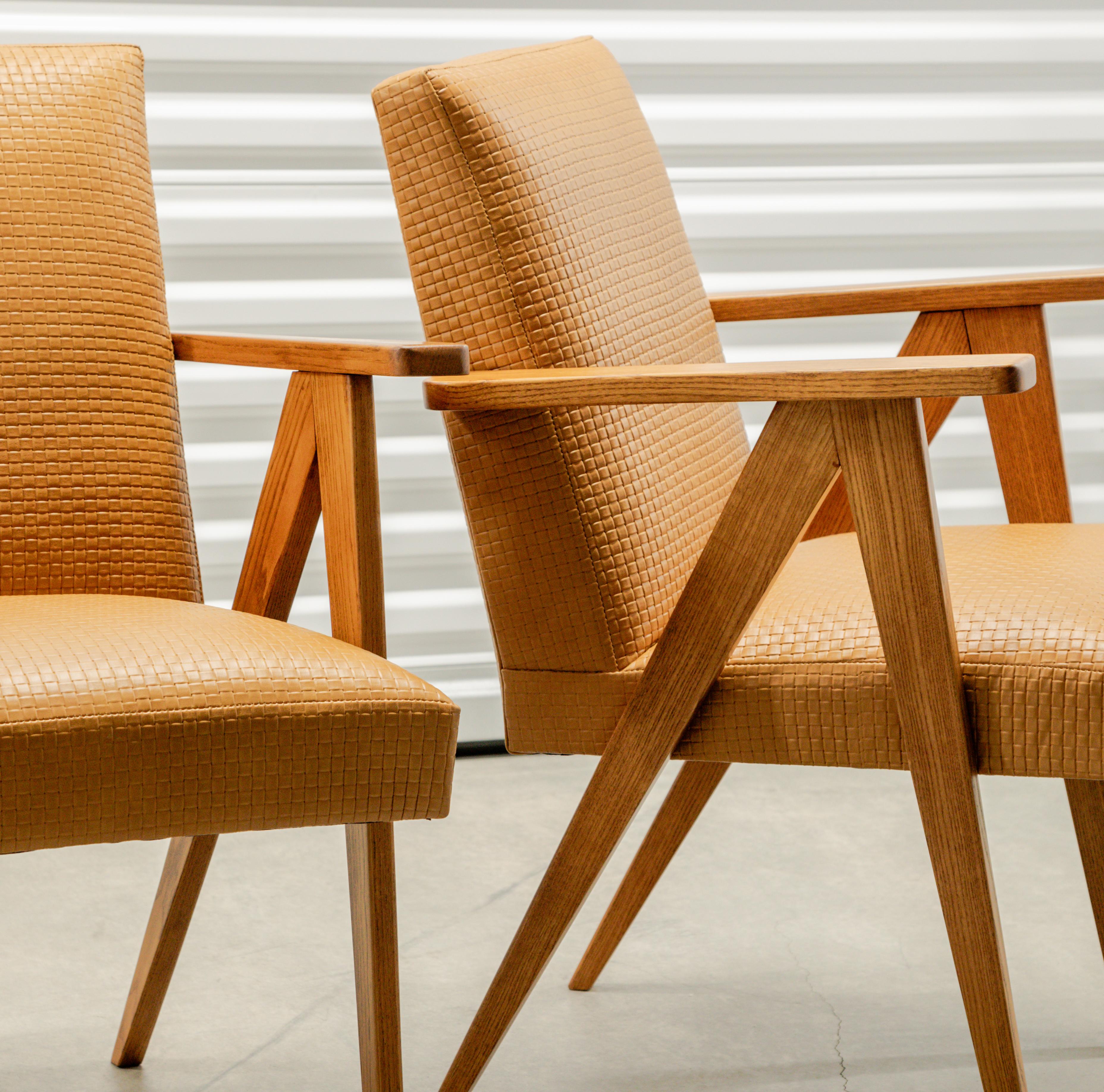 Poltrone moderniste con struttura a forbice in vendita 4
