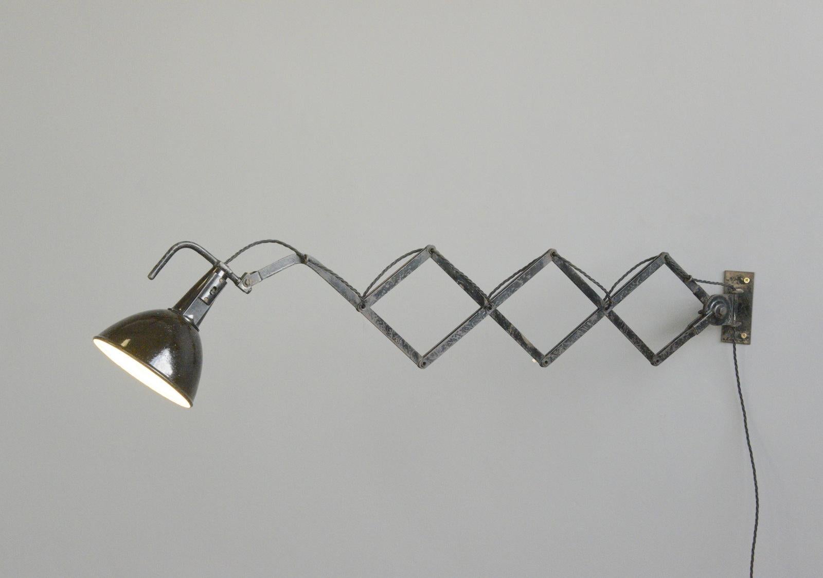 Modernist Scissor Lamp by Wilhelm Bader, Circa 1930s 1