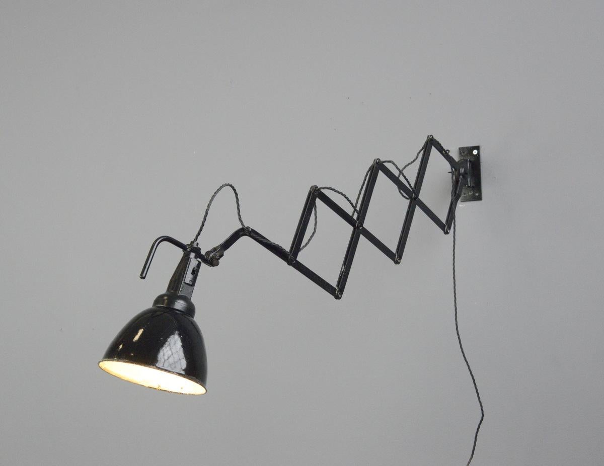 Modernist Scissor Lamp by Wilhelm Bader, circa 1930s 1