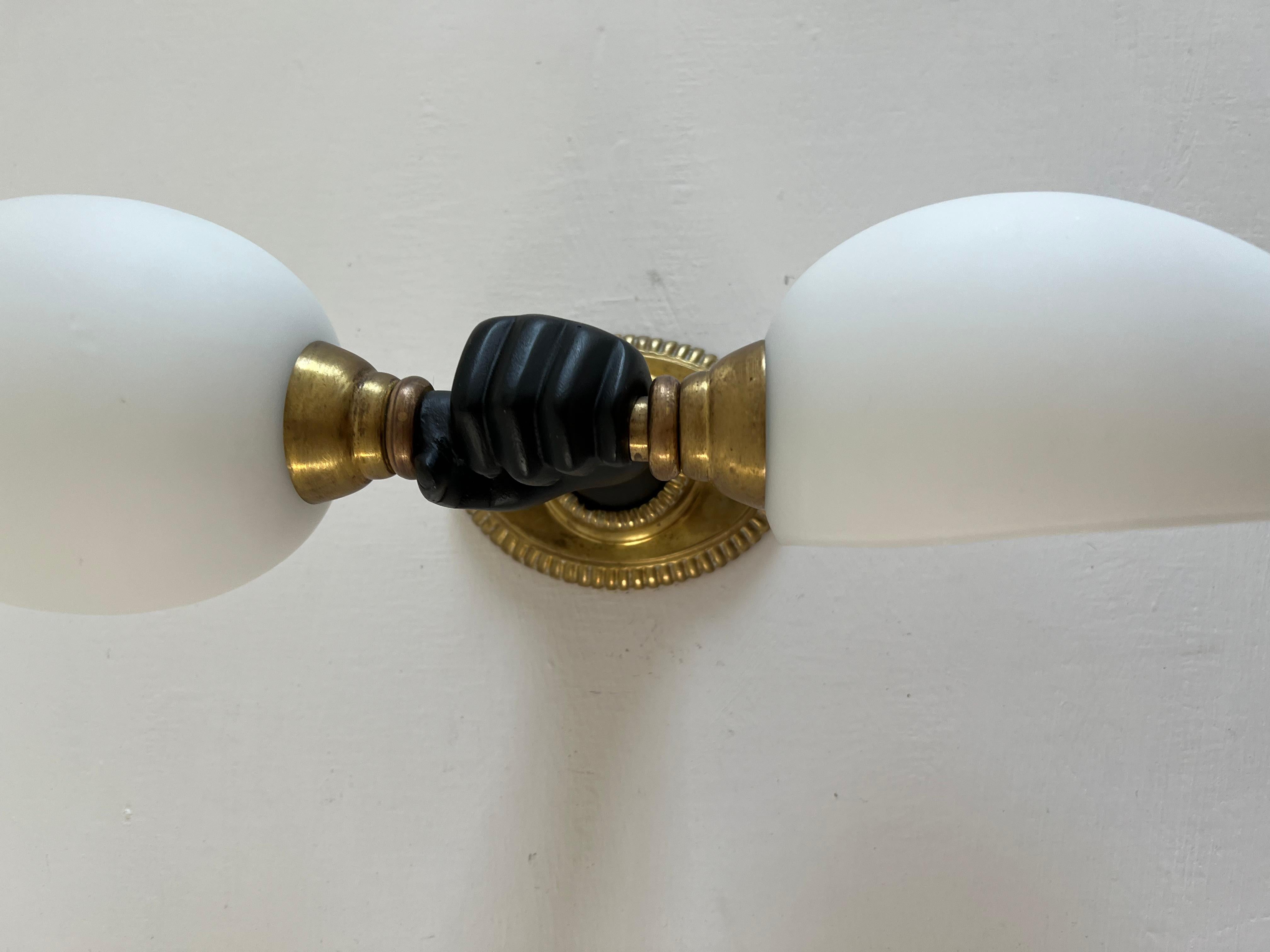 Modernist Sconce by Maison Arlus in Gilt Bronze and Opaline Glass, France For Sale 2