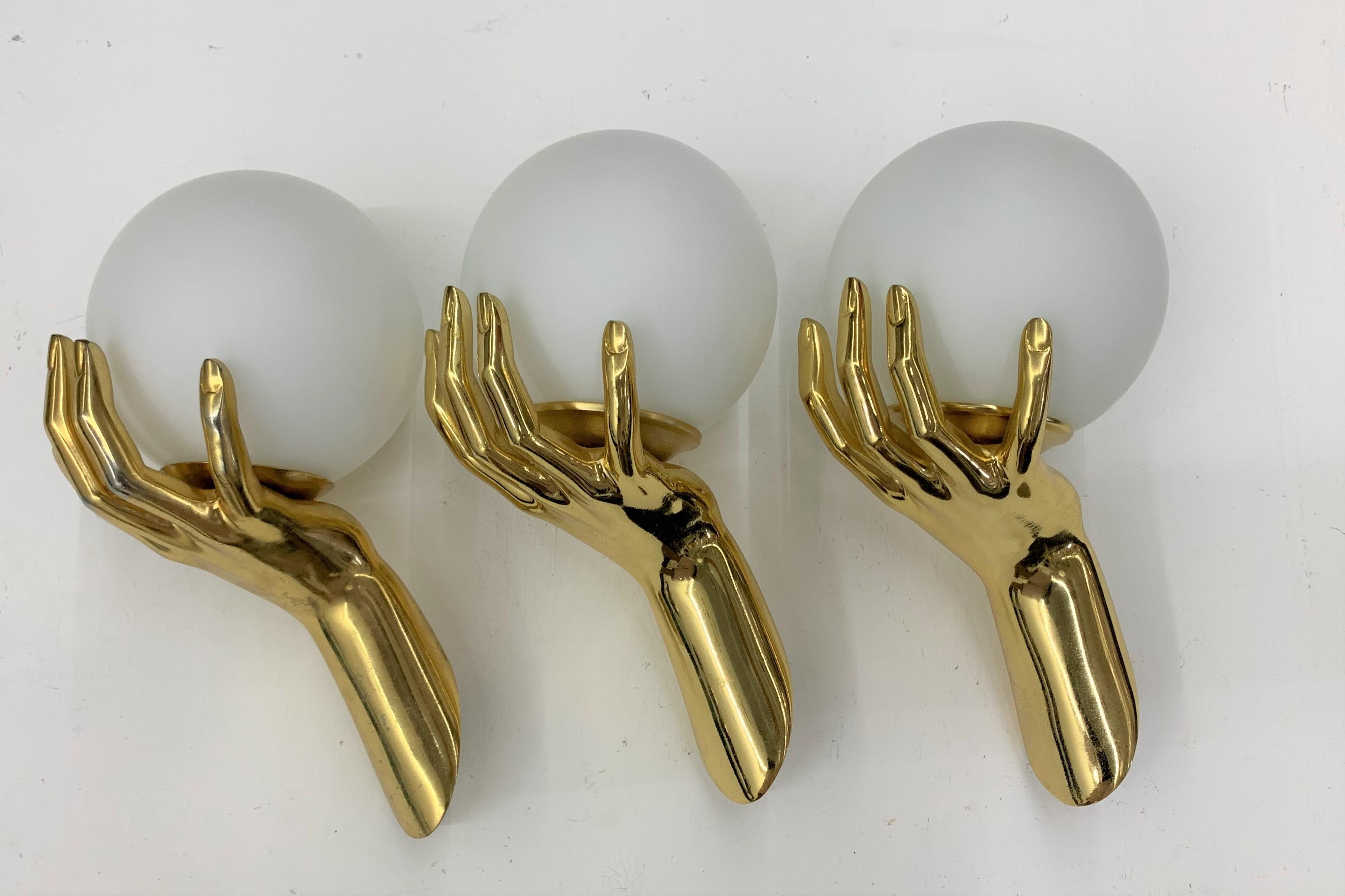 Gorgeous sconces or wall lights produced by Maison Arlus in gilt bronze.
Made in France, circa 1950s
There are 3 available.