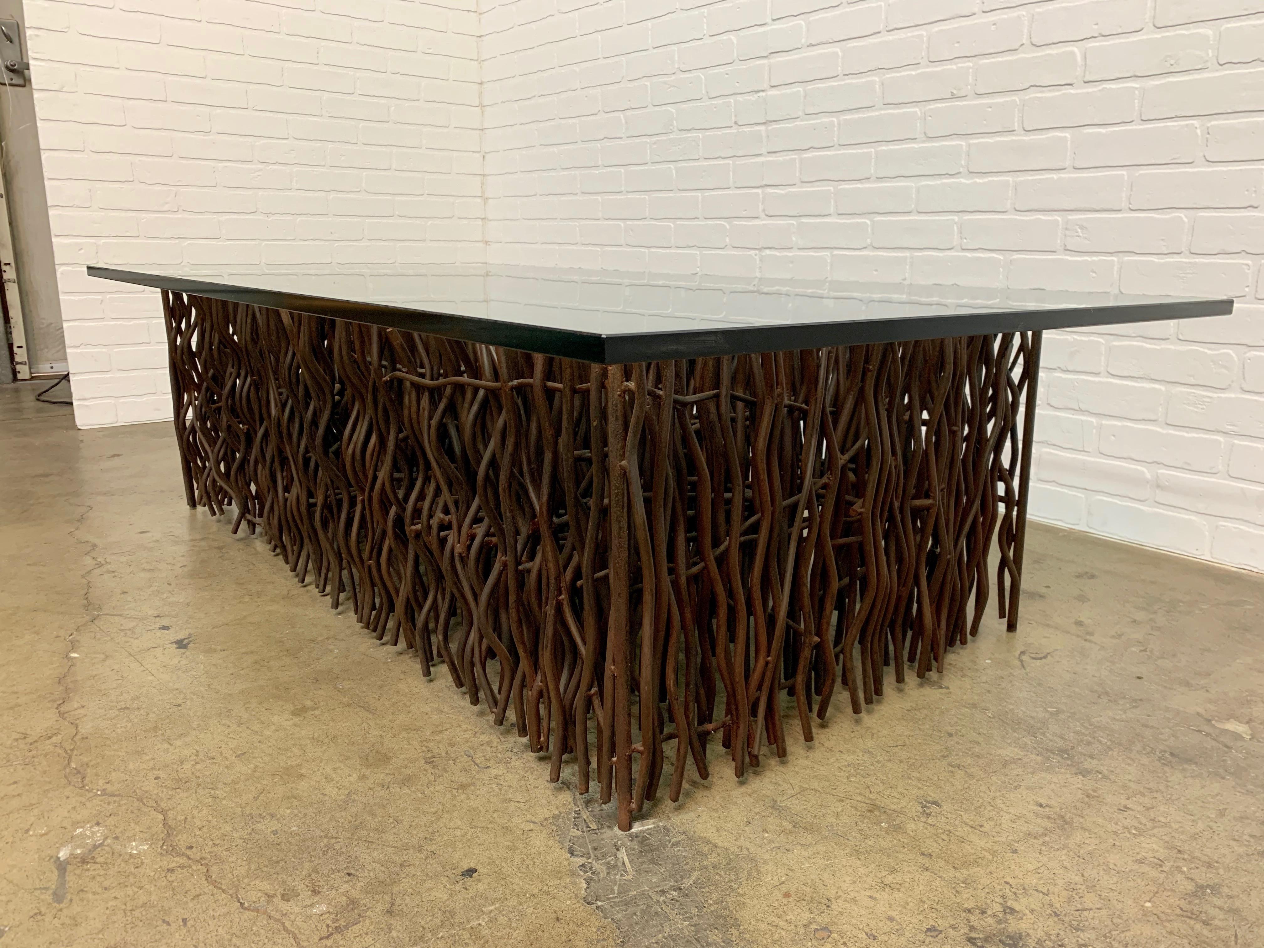 Modernist Sculpted Steel Rod Coffee Table In Good Condition In Denton, TX