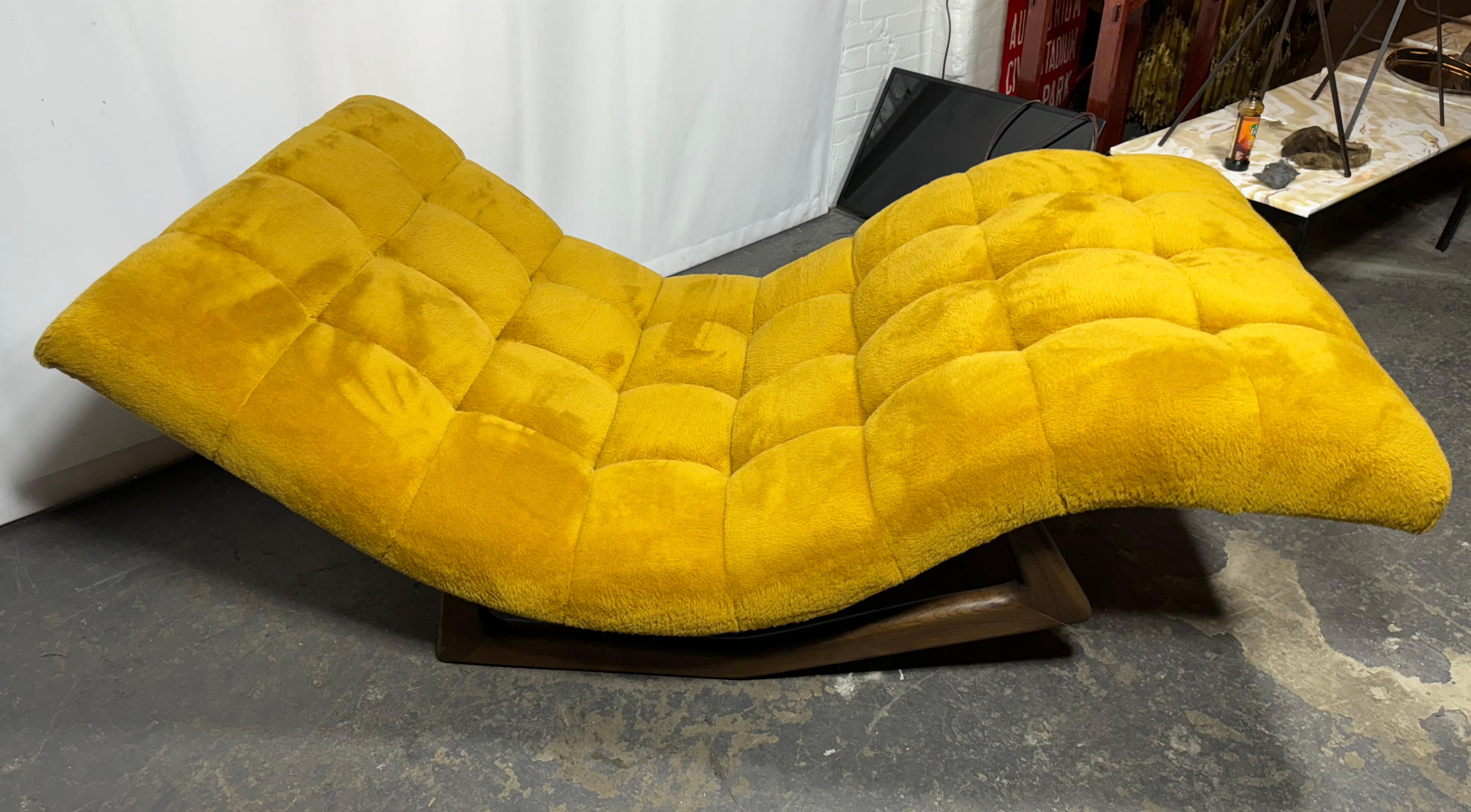 Modernist Sculptural 2-position Wave Chaise Lounge by Adrian Pearsall c.1960 In Good Condition In Buffalo, NY