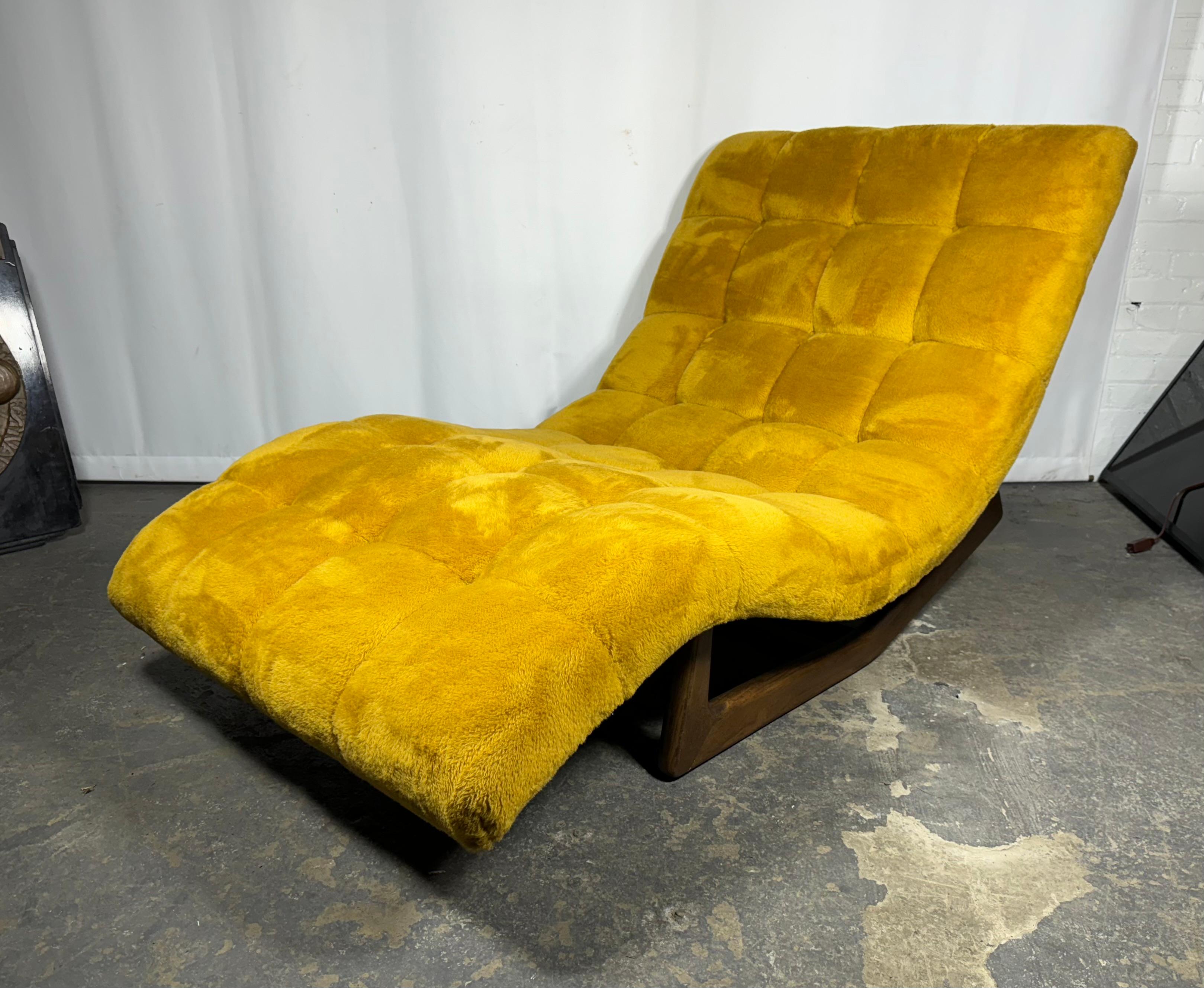 Fabric Modernist Sculptural 2-position Wave Chaise Lounge by Adrian Pearsall c.1960