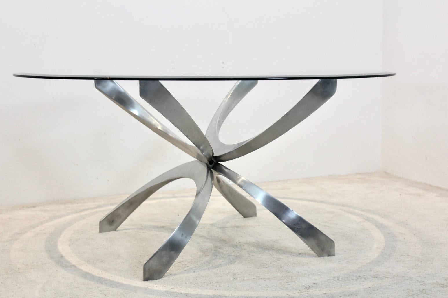 Modernist Sculptural Aluminum and Glass Coffee Table by Knut Hesterberg, 1970s For Sale 3
