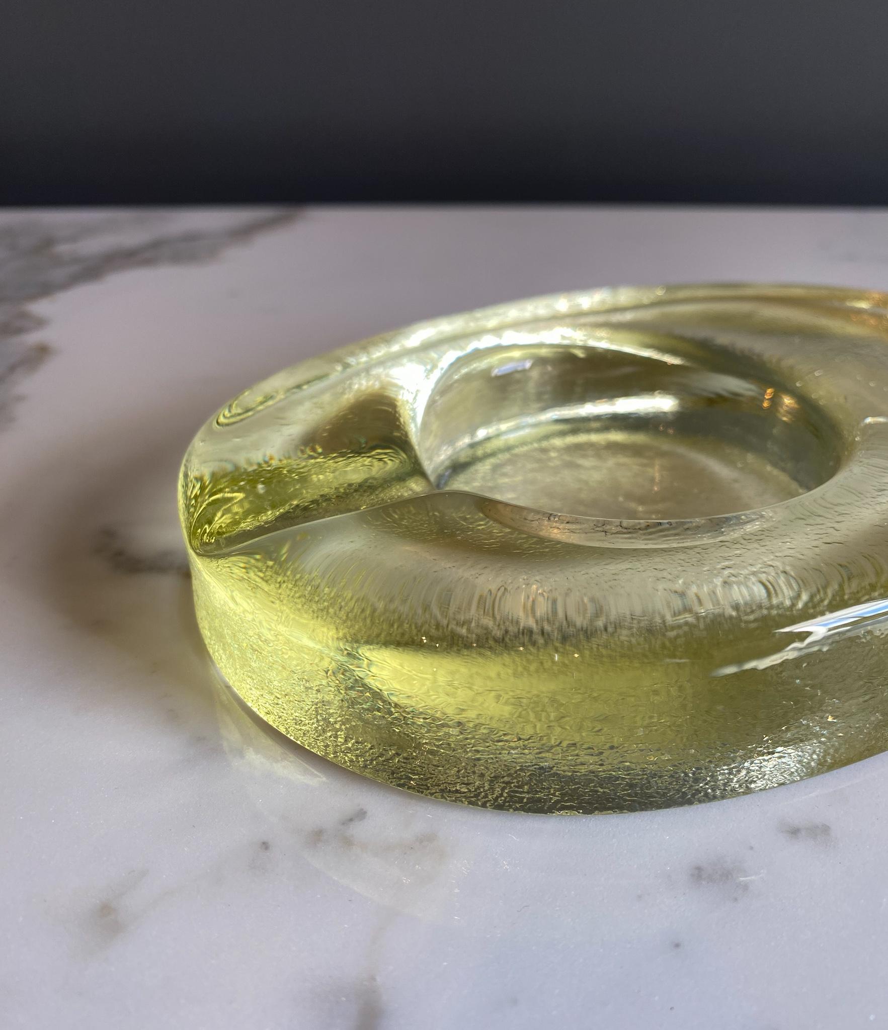 Unknown Modernist Sculptural Art Glass Ashtray, 1980's For Sale