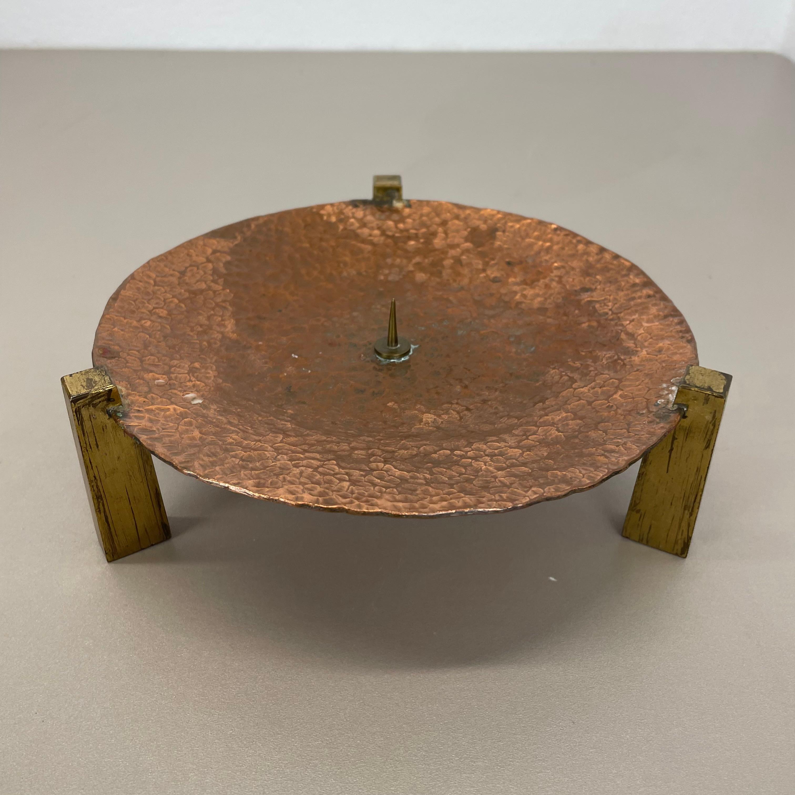 Modernistischer skulpturaler Auböck-Stil Brutalistischer Kupfer-Kerzenhalter, Österreich 1950 (20. Jahrhundert) im Angebot