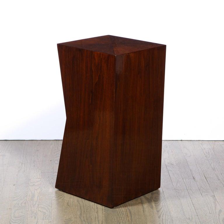 Modernist Sculptural Bookmatched Walnut Concave Faceted Minimalist Pedestal In Excellent Condition For Sale In New York, NY