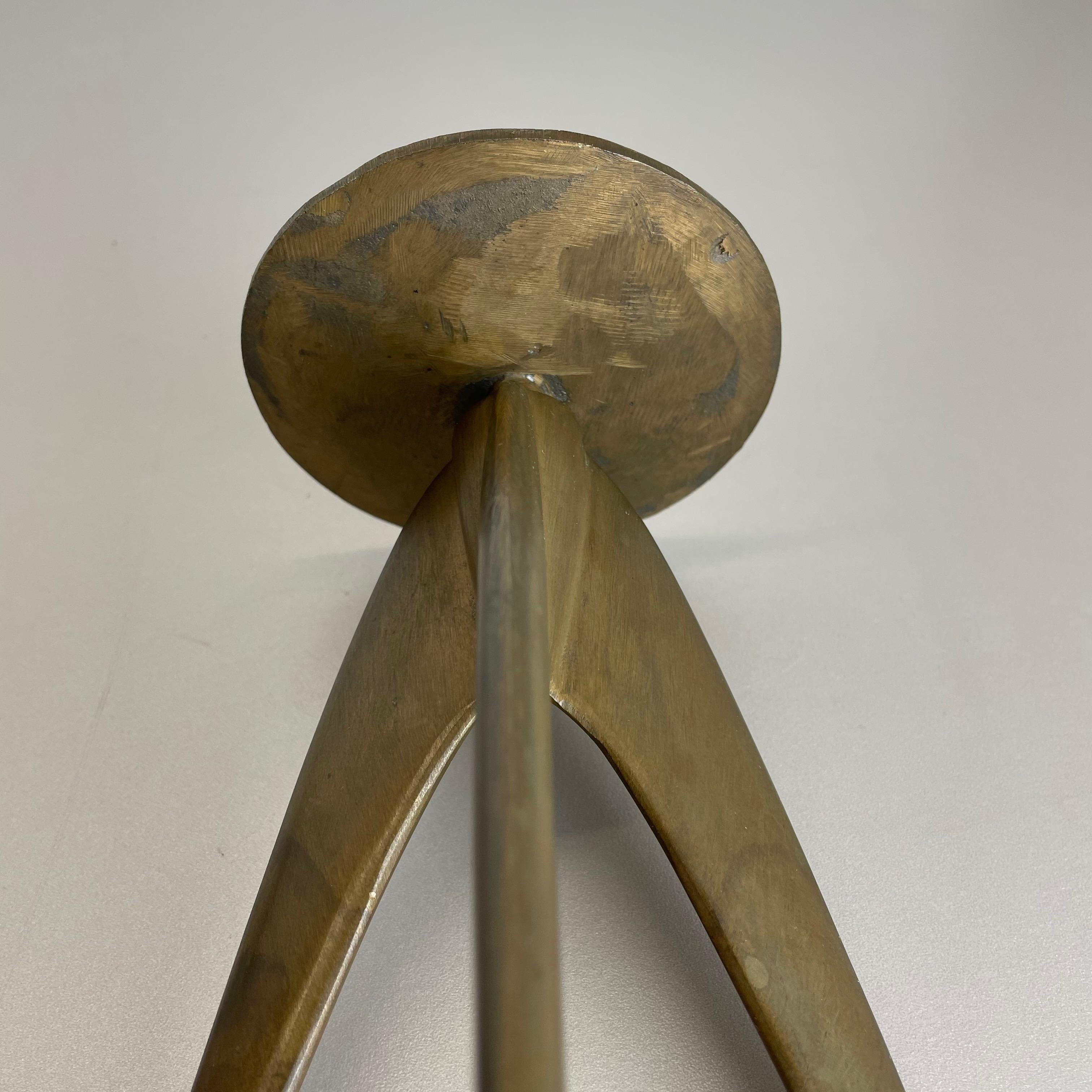 Modernist Sculptural Brutalist Tripod Brass Candleholder, Germany, 1970s For Sale 8