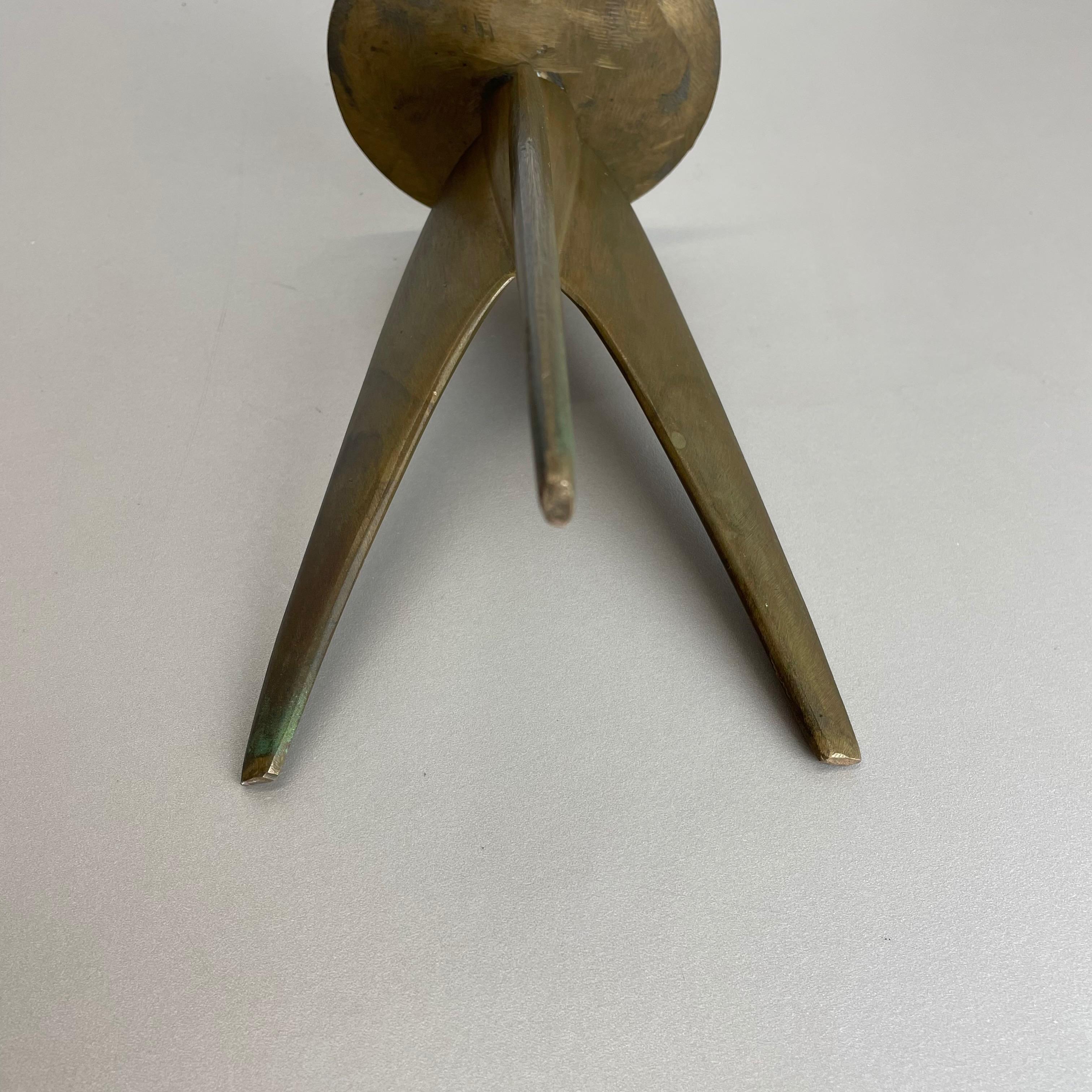 Modernist Sculptural Brutalist Tripod Brass Candleholder, Germany, 1970s For Sale 9