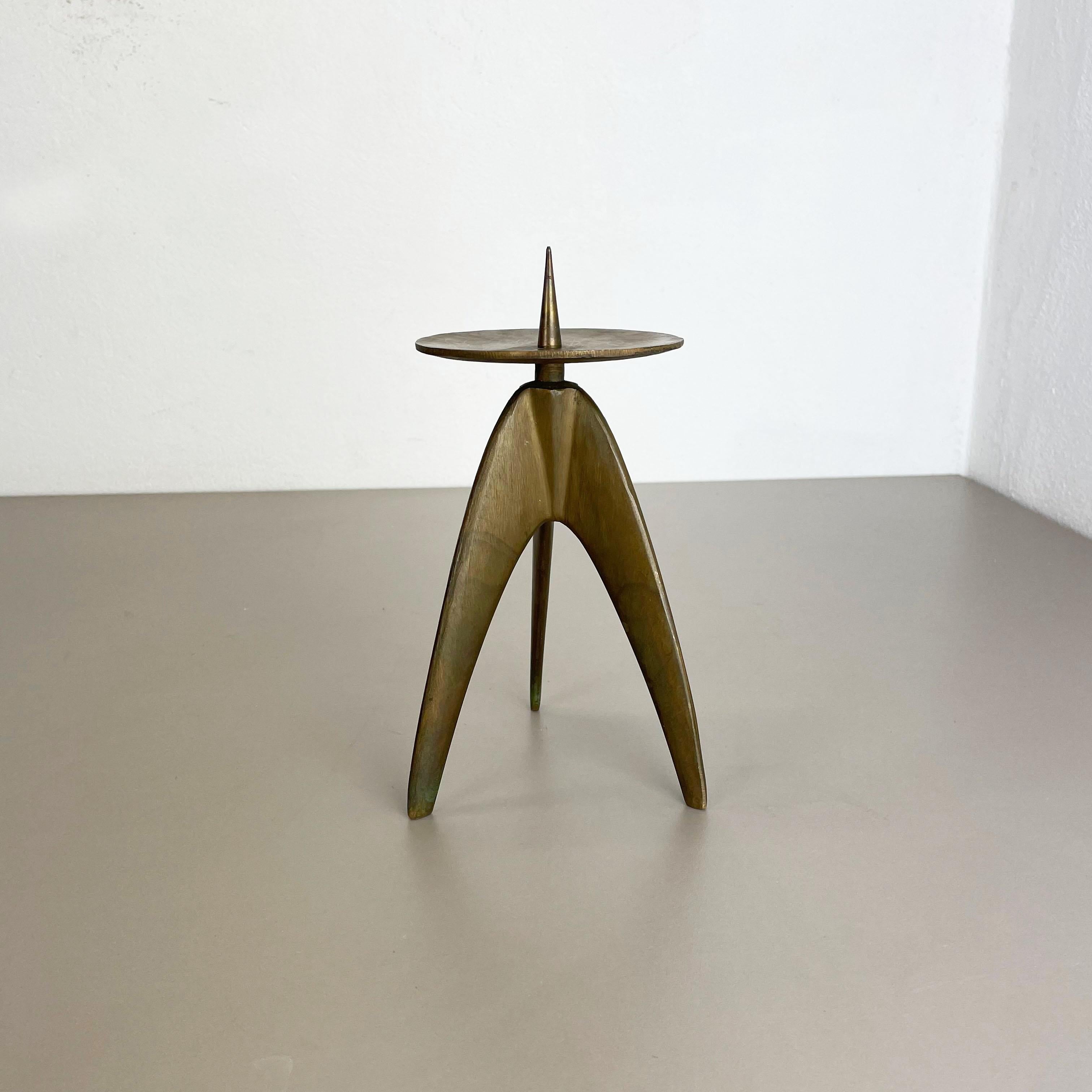 Scandinavian Modern Modernist Sculptural Brutalist Tripod Brass Candleholder, Germany, 1970s For Sale