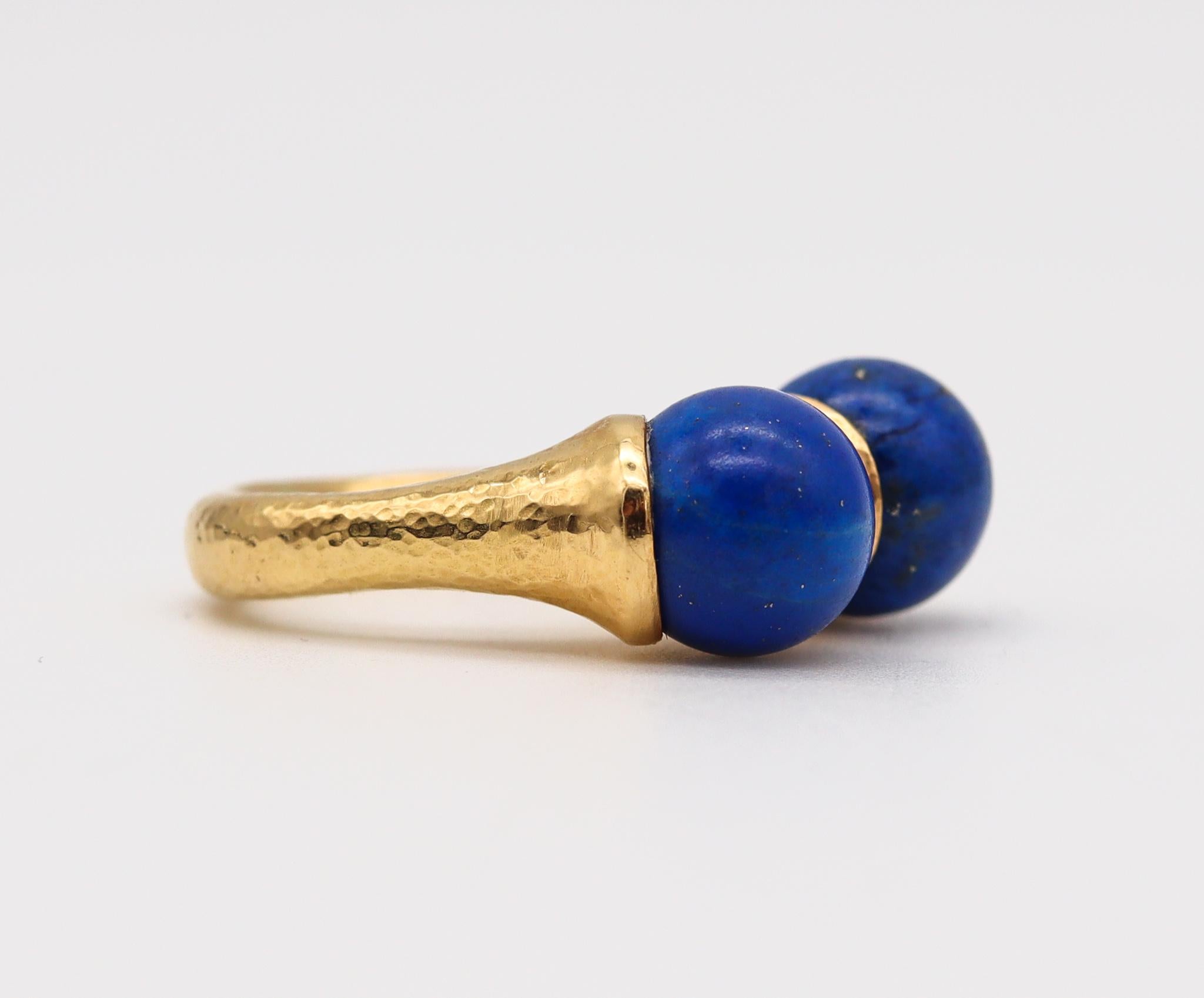 Cabochon Modernist Sculptural Greek Ring in Hammered 18Kt Yellow Gold with Lapis Lazuli For Sale