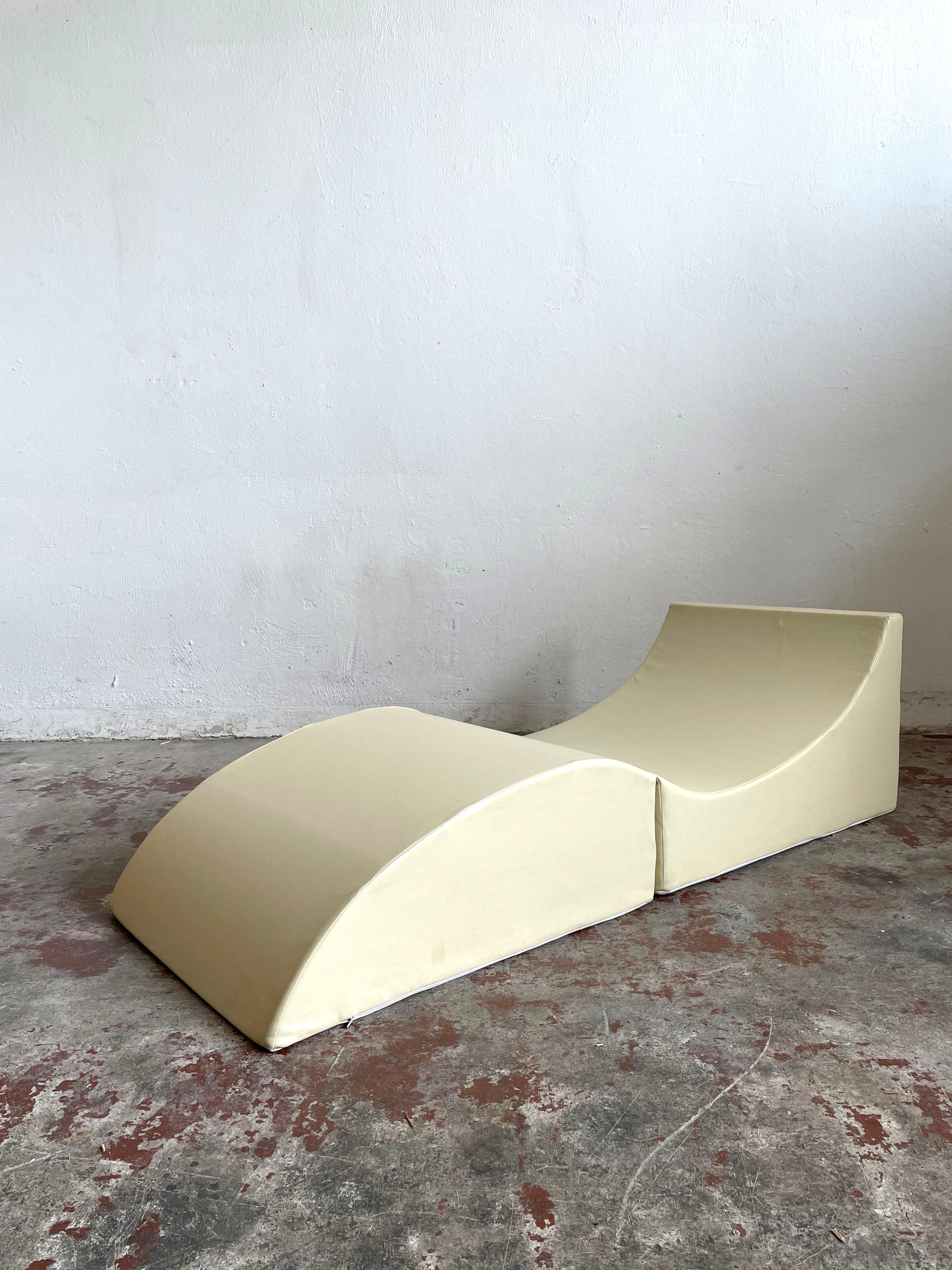 concrete lounge chair mold