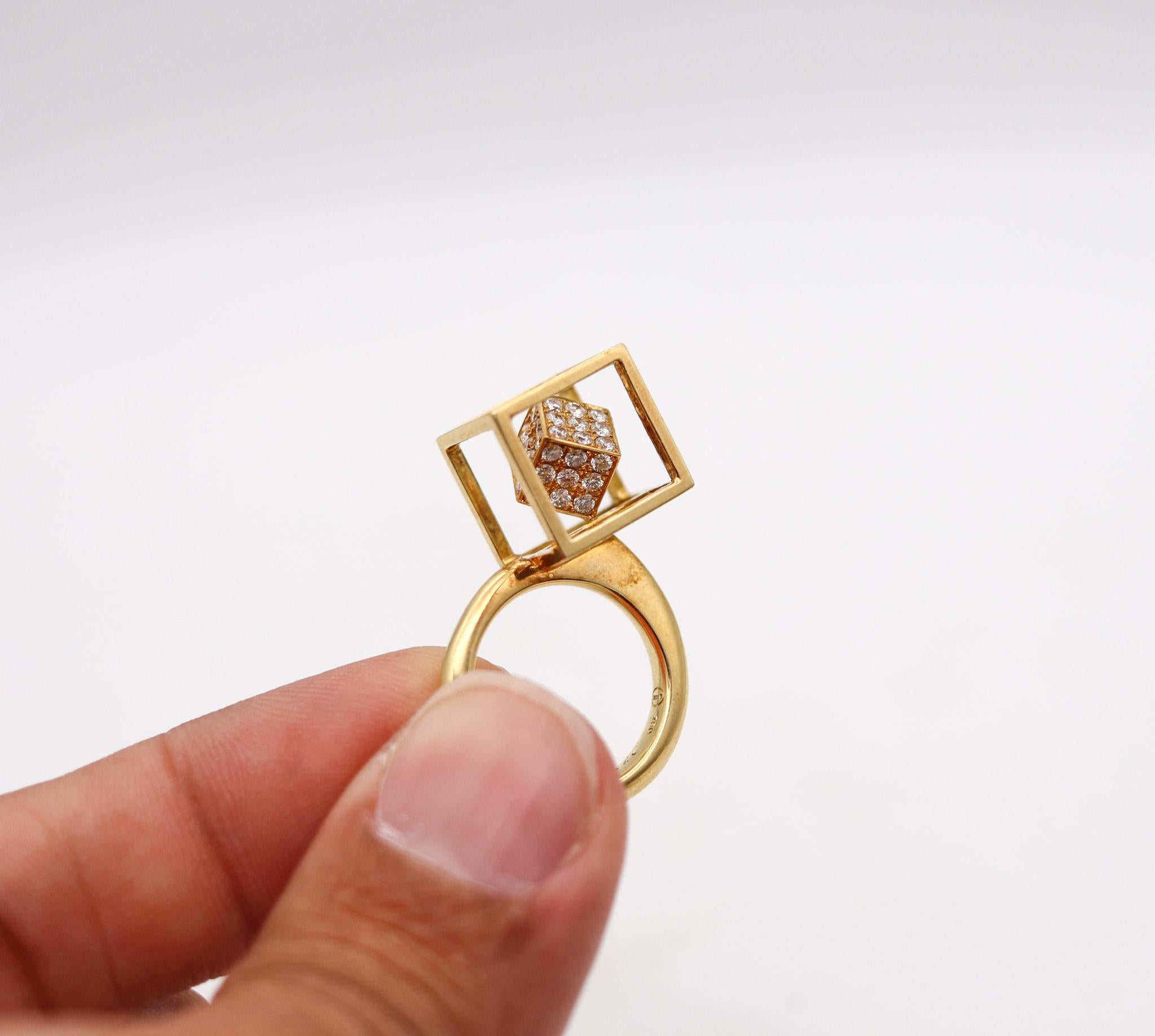 Modernist Sculptural Op Art Ring In 18Kt Yellow Gold With 1.20 Ctw In Diamonds For Sale 1